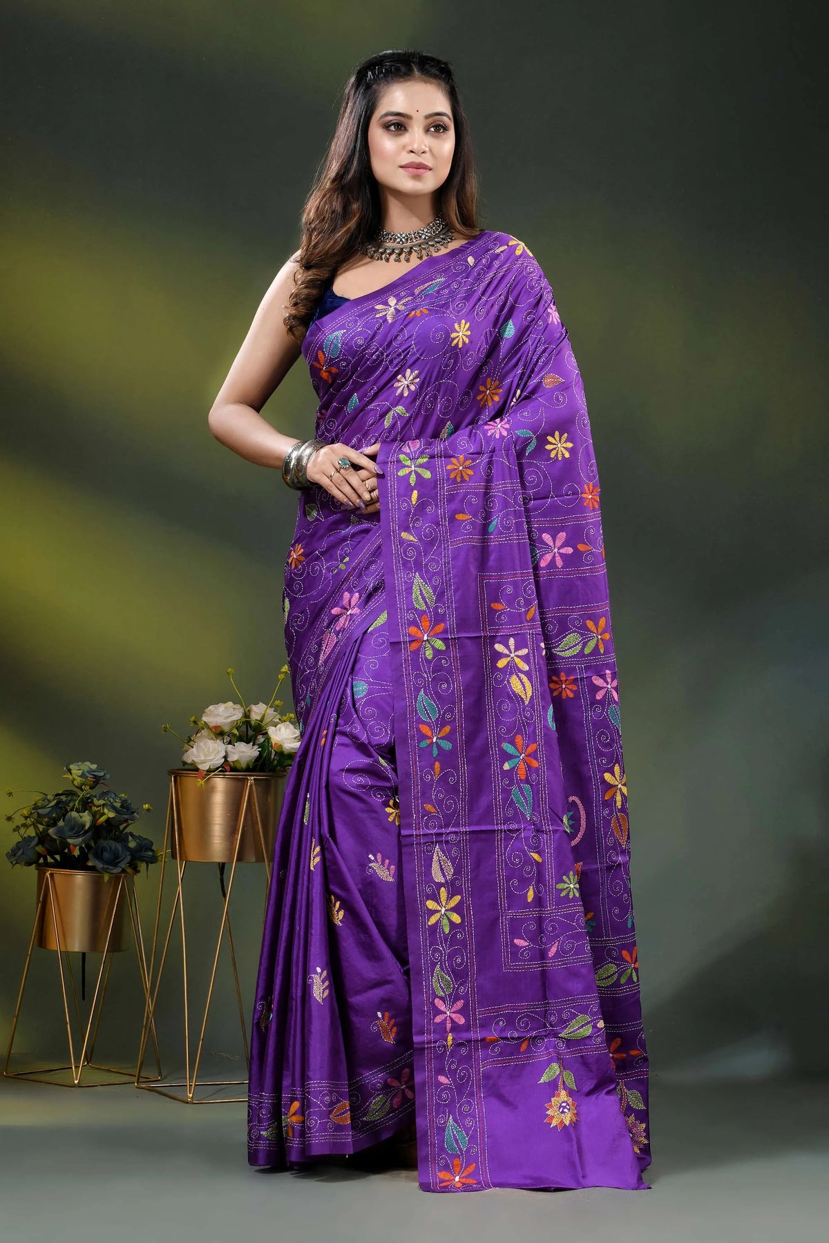 Dark lavender floral motif hand embroidered multicolor kantha silk saree 6