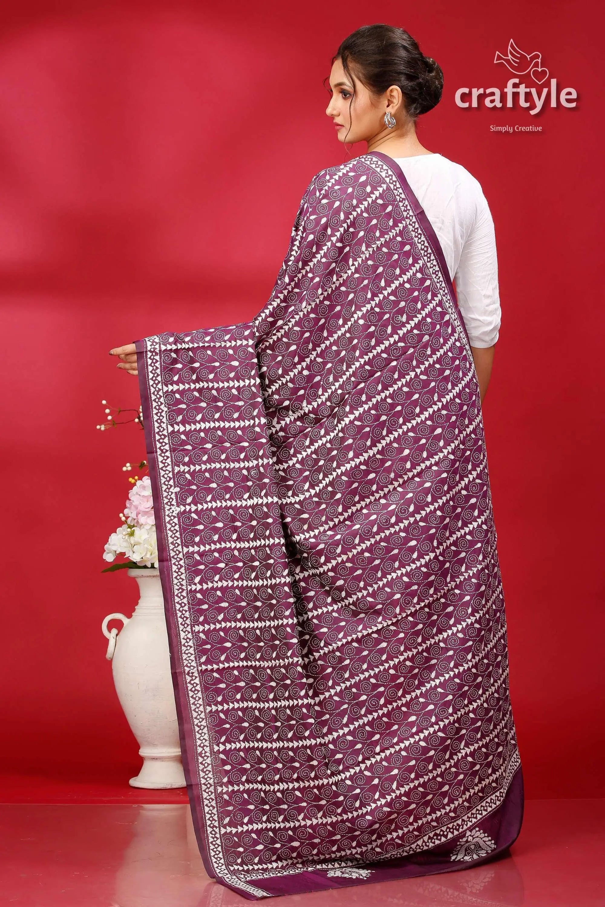 Dark purple-white silk kantha dupatta - hand embroidered shawl purple white handwoven saree intricate 4