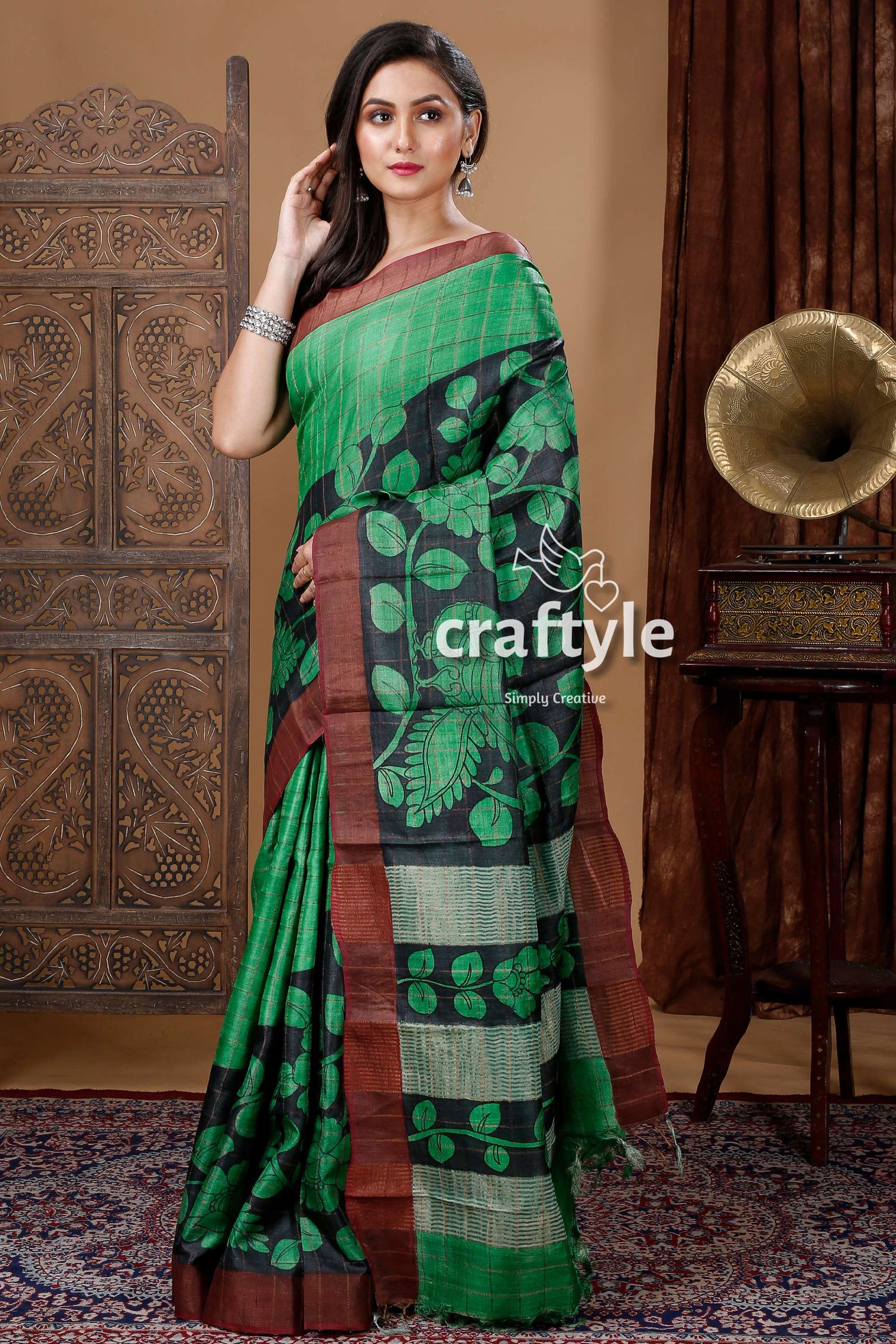 Dartmouth Green &amp; Black Handmade Zari Pure Tussar Kalamkari Saree - Craftyle
