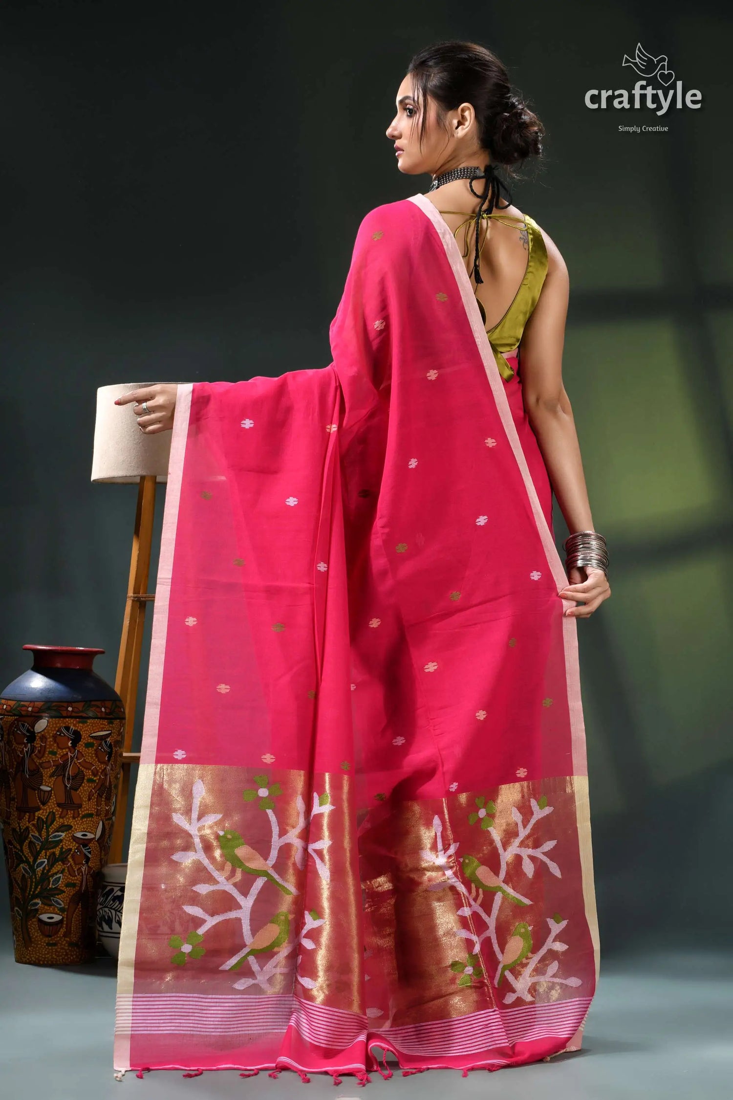Debian red handwoven soft cotton dhakai jamdani saree pink gold embroidered saree floral 5