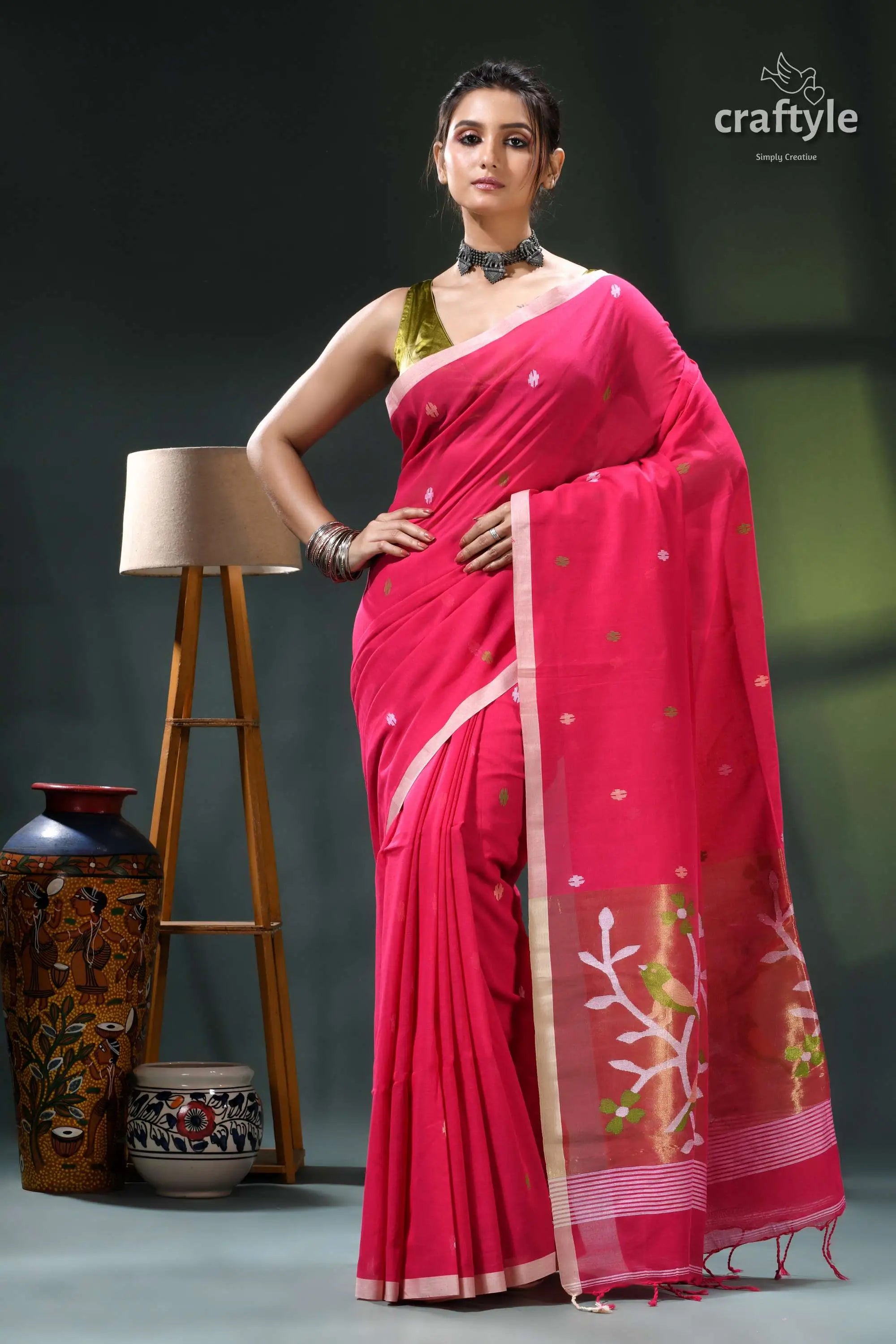 Debian red handwoven soft cotton dhakai jamdani saree pink saree floral embroidery gold 6