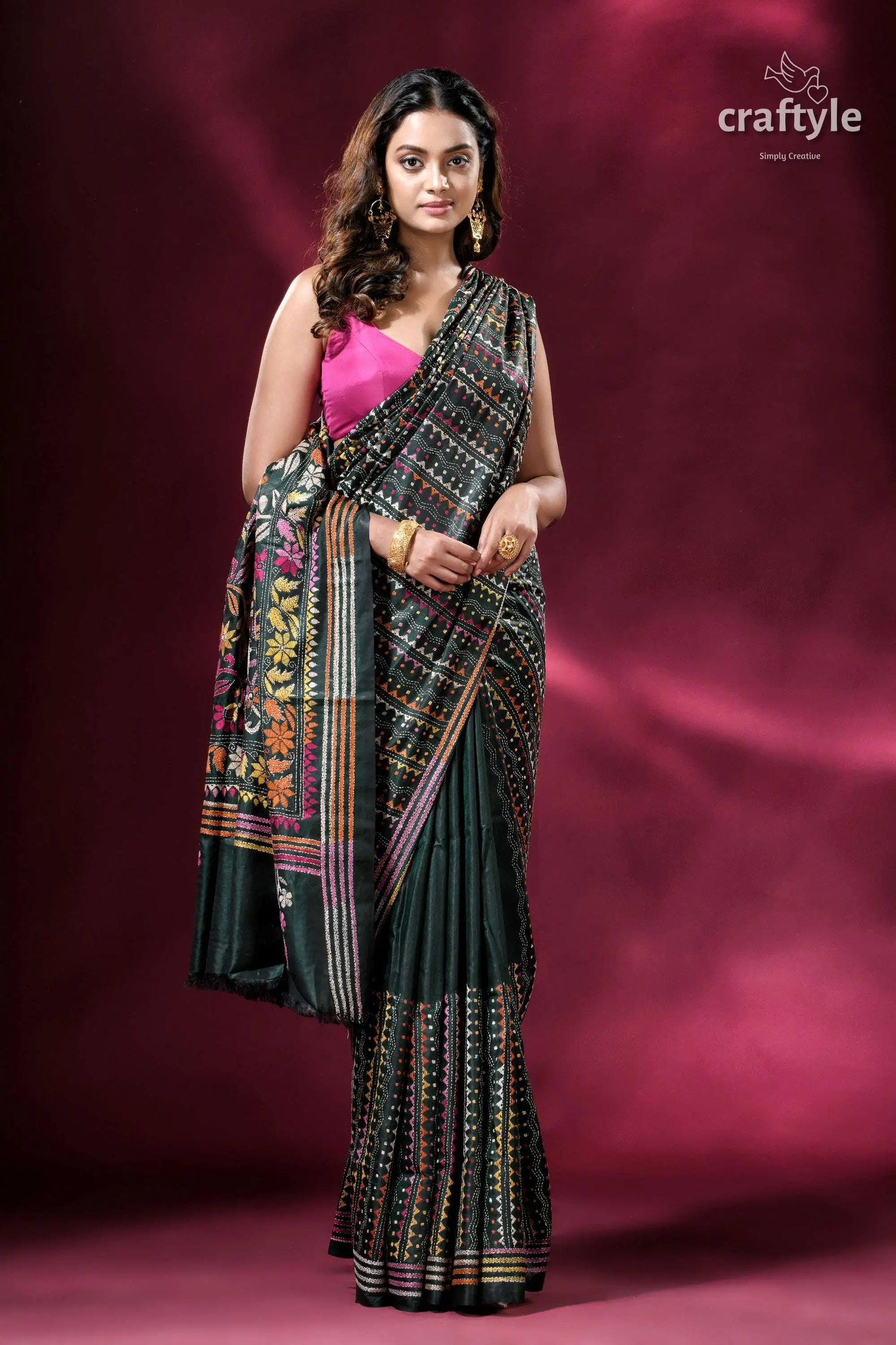Deep jungle green flower artistry kantha stitch silk saree woman dark green saree colorful 4