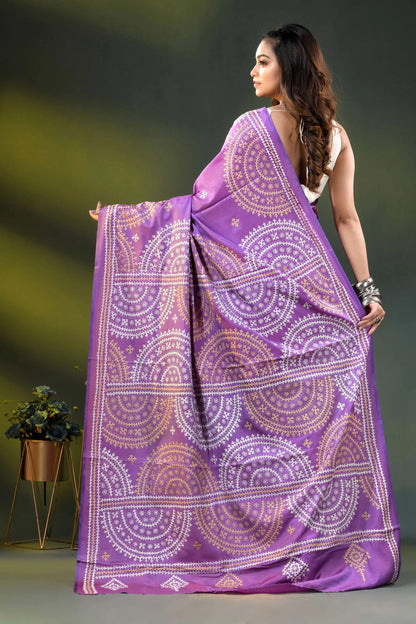 Deep lavender silk gujrati stitch saree with hand embroidered ethnic motif 5