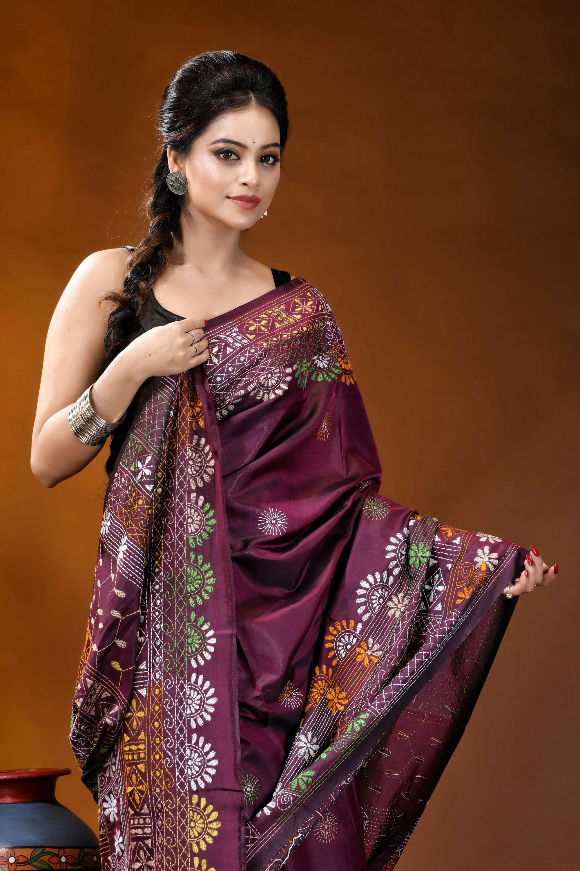Deep plum multi-thread floral handcrafted silk lambani embroidery saree rich maroon silk saree adorned 2