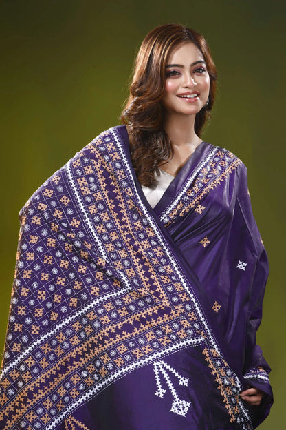 Deep violet ethnic grid pattern handmade silk gujarati stitch saree 2