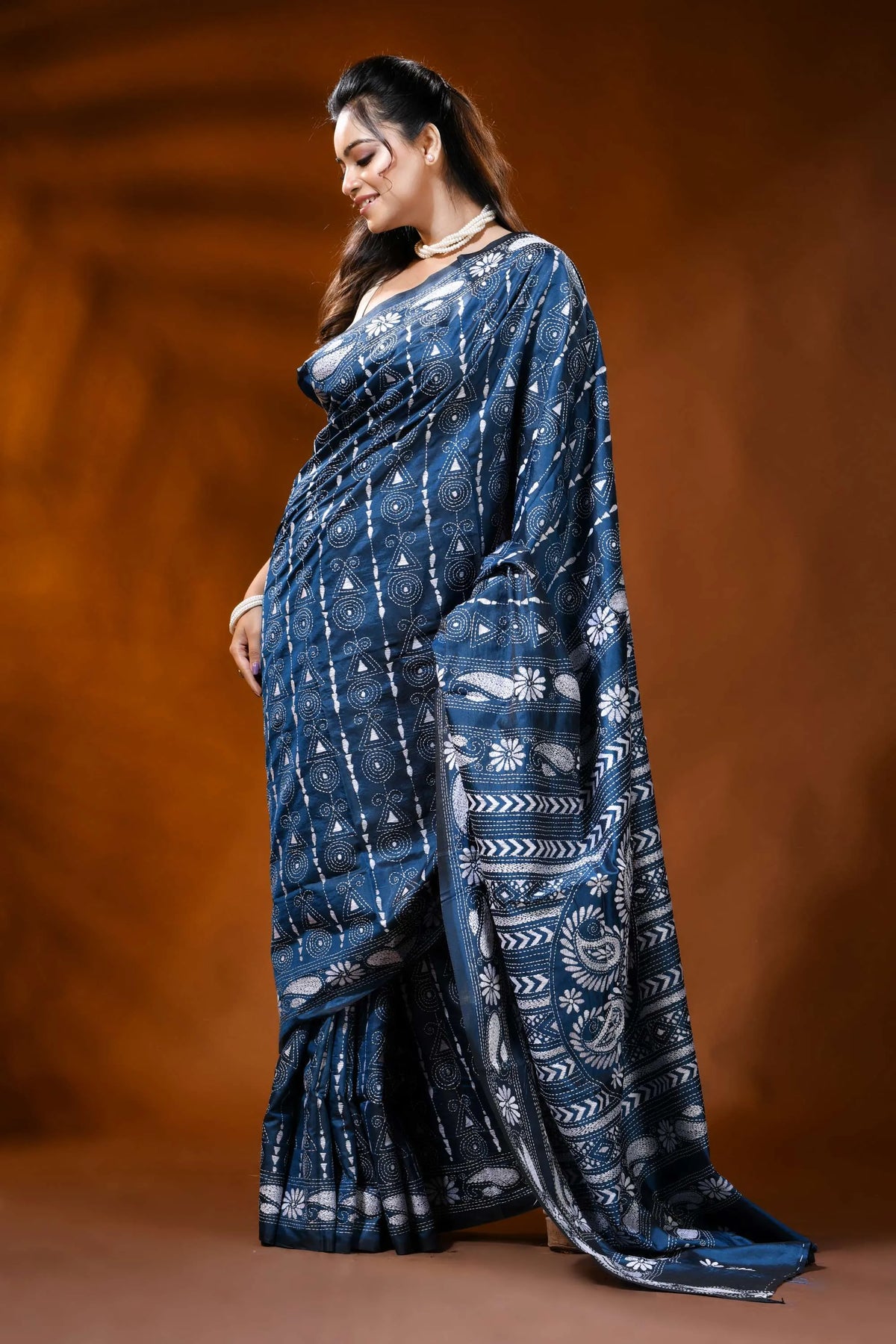 Denim blue silk kantha saree with paisley floral hand embroidery 4