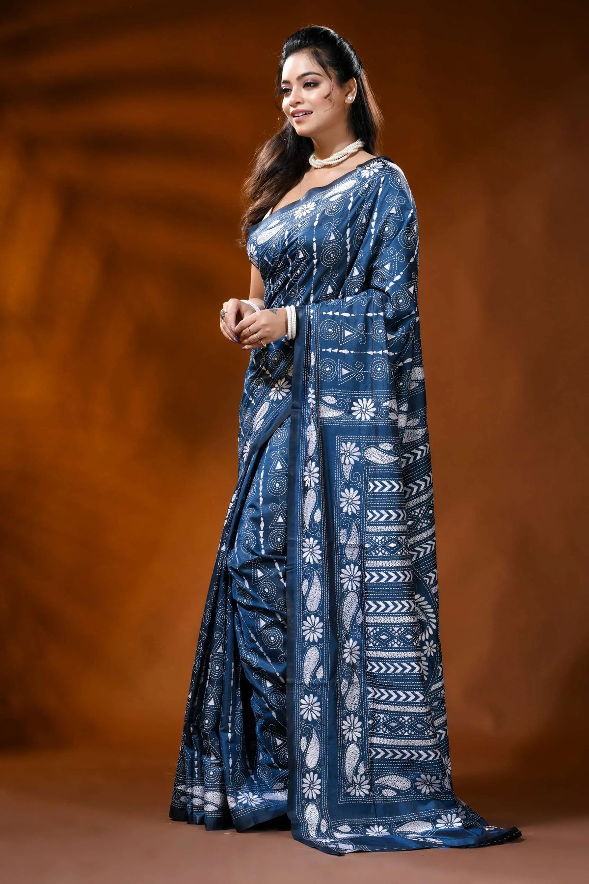Denim blue silk kantha saree with paisley floral hand embroidery 3