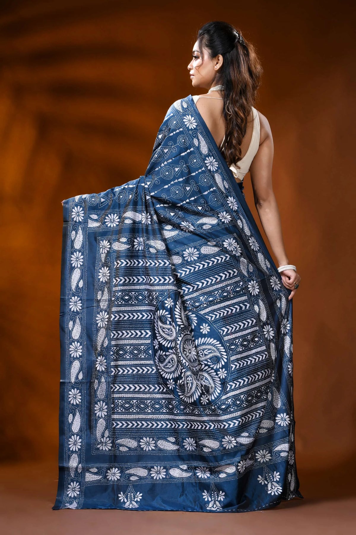 Denim blue silk kantha saree with paisley floral hand embroidery 5