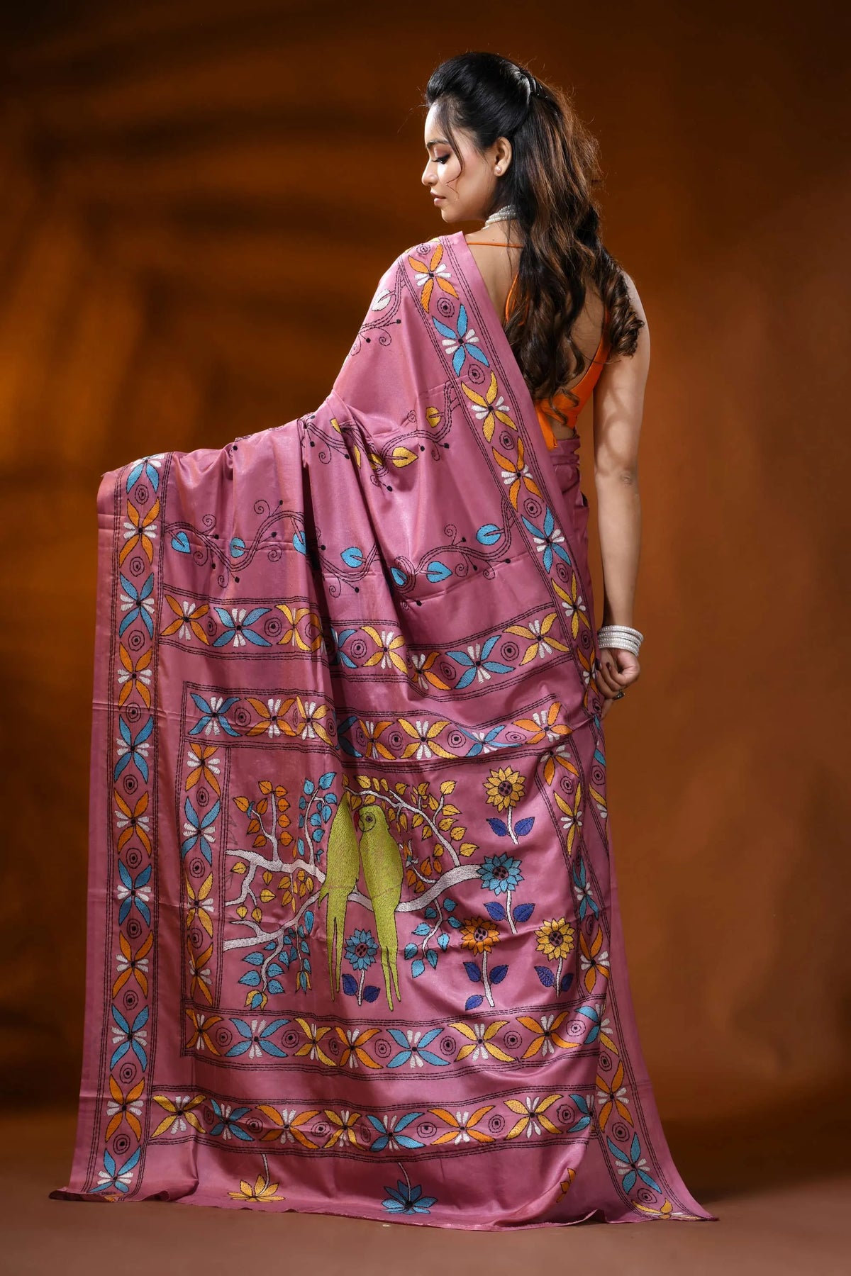 Dusty pink handmade silk kantha saree with parrot floral design 5