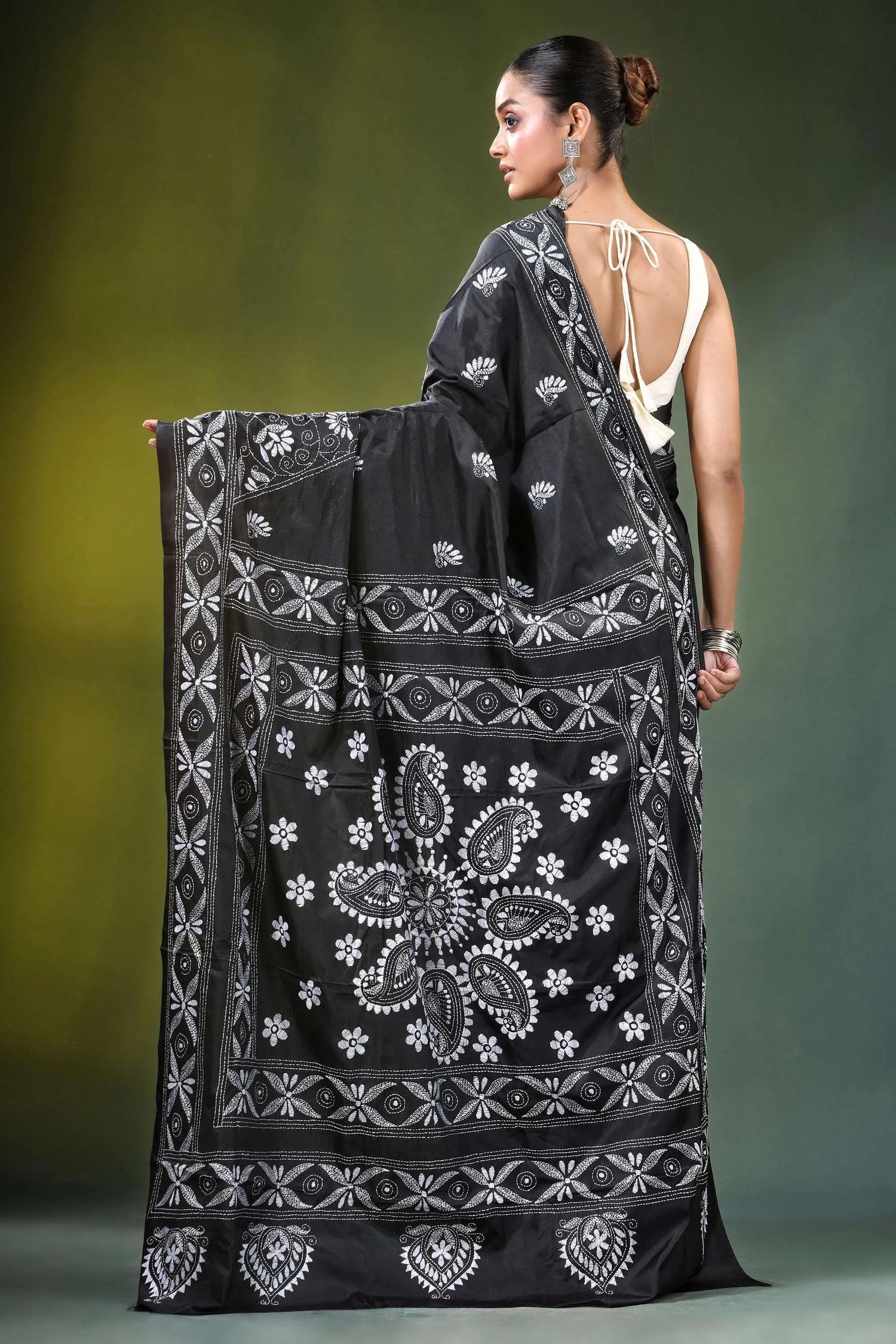 Ebony black paisley floral handcrafted silk kantha saree intricate white block-printed 5