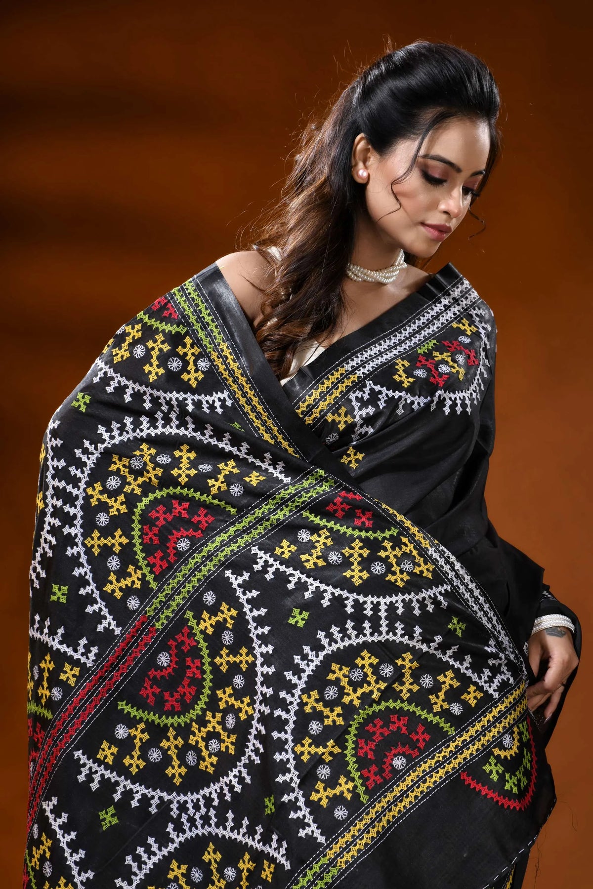 Ebony black silk kutch embroidery saree with multicolor ethnic motifs 2