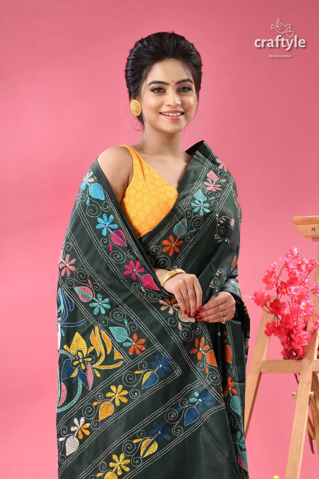 Eden green designer kantha stitch saree dark green kantha stitch saree 2