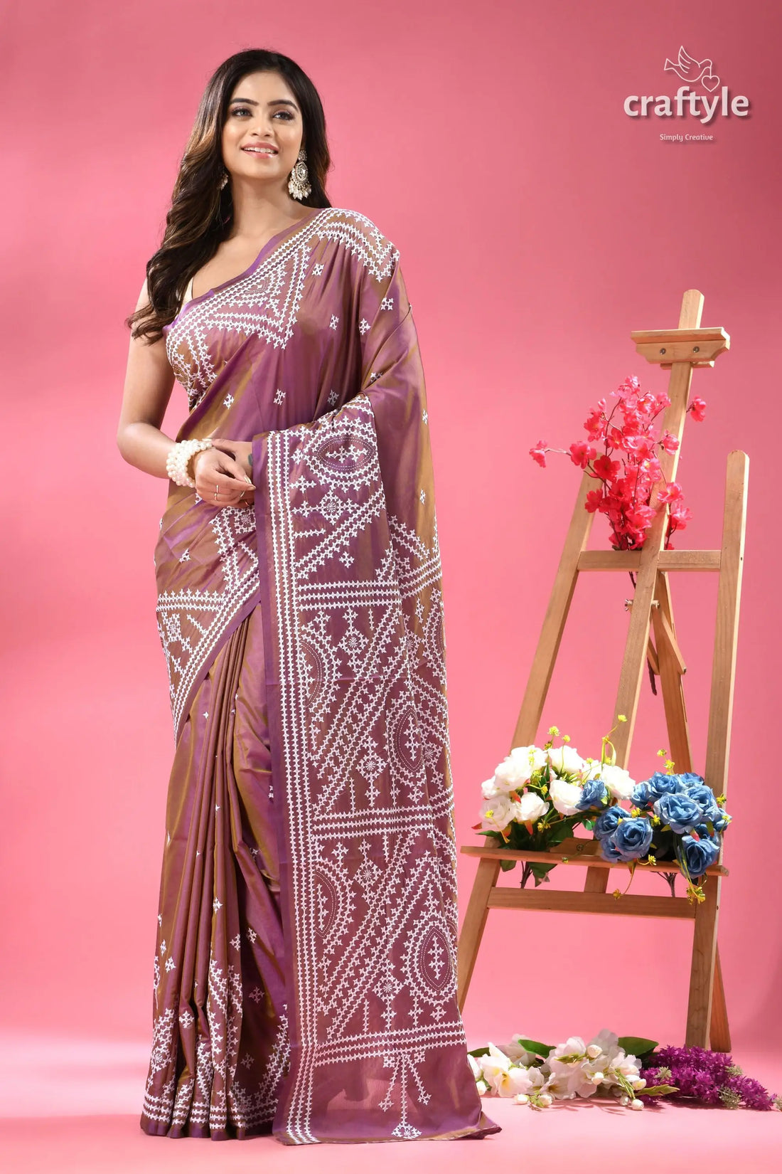 English lavender dual tone silk saree gujrati stitch woman purple silk saree white 1