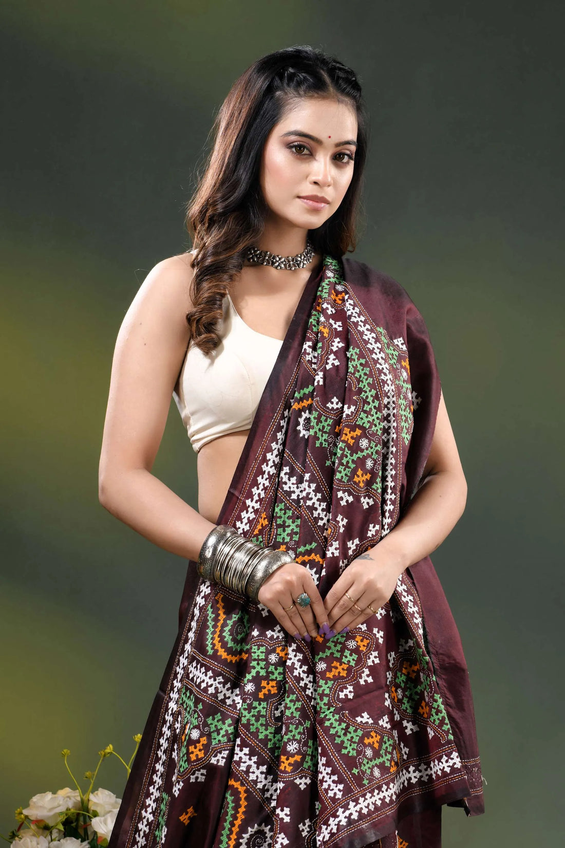 Ethnic border wine multi-thread gujarati stitch saree handcrafted in silk 2