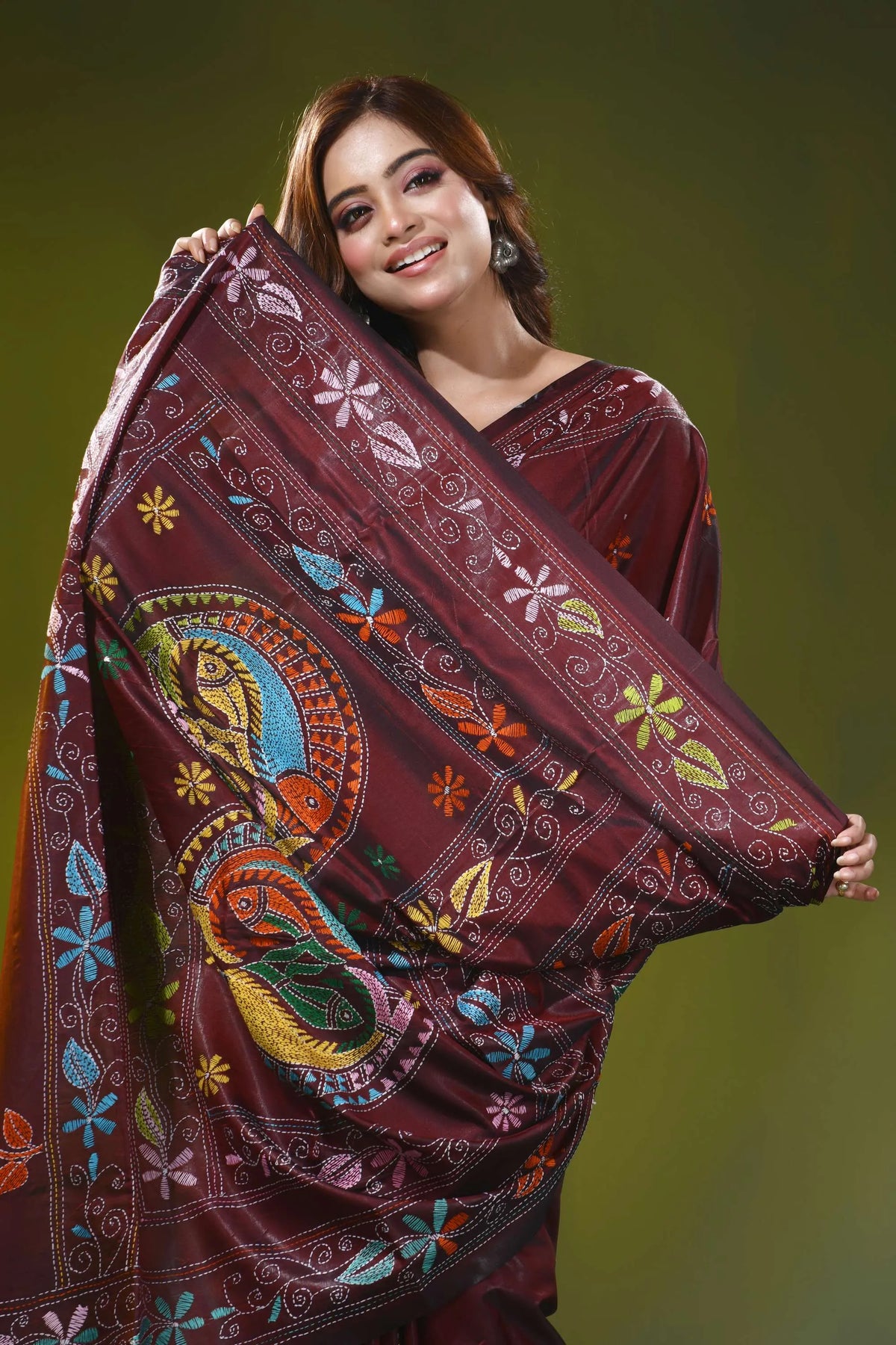 Ethnic fish motif cocoa bean handcrafted kantha work silk saree 2
