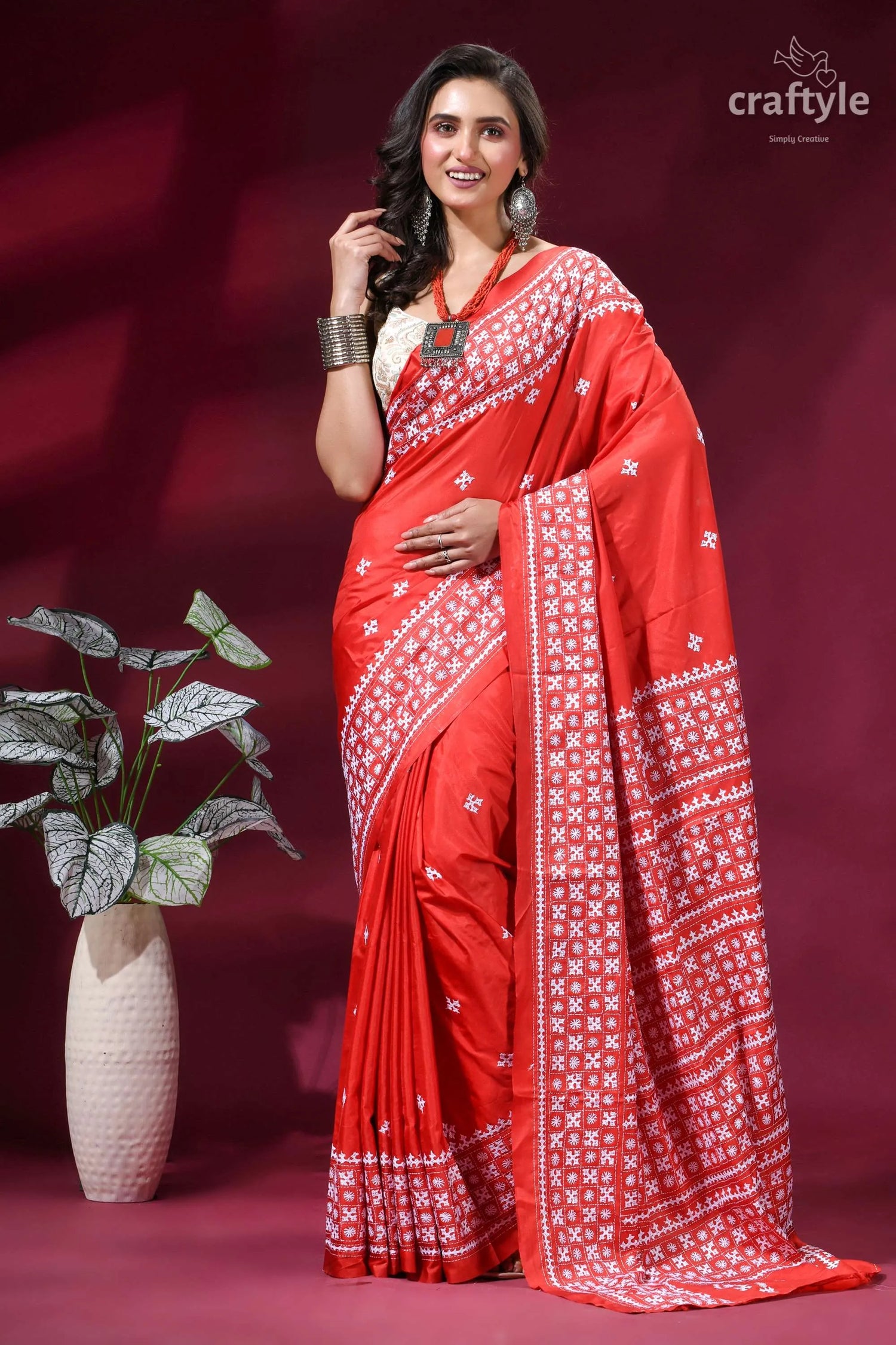 Exquisite red silk saree with white thread kutch embroidery vibrant red saree intricate white 6