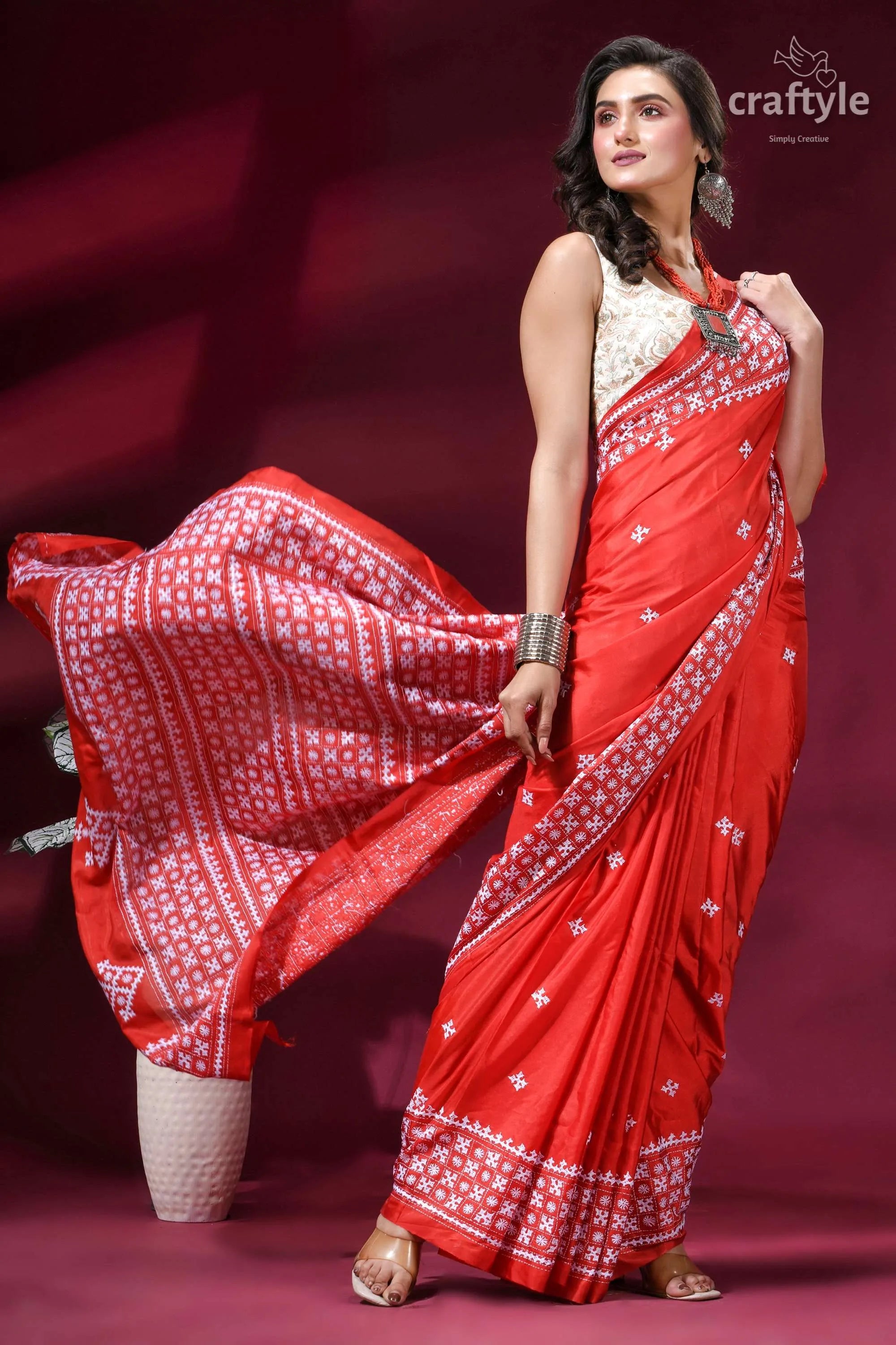 Exquisite red silk saree with white thread kutch embroidery vibrant red saree intricate white 4