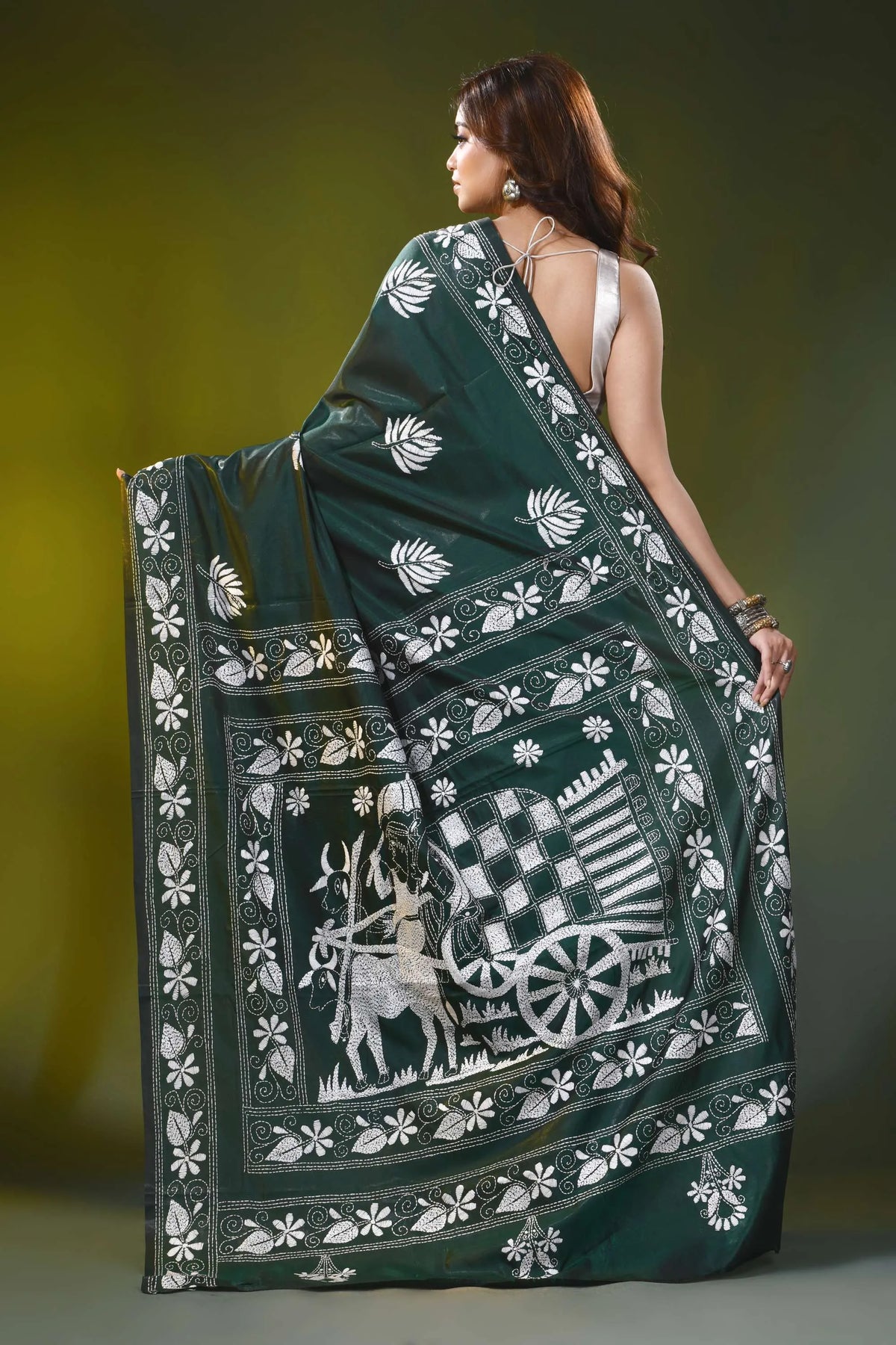 Forest green silk kantha stitch saree with handmade bullock cart motif 6