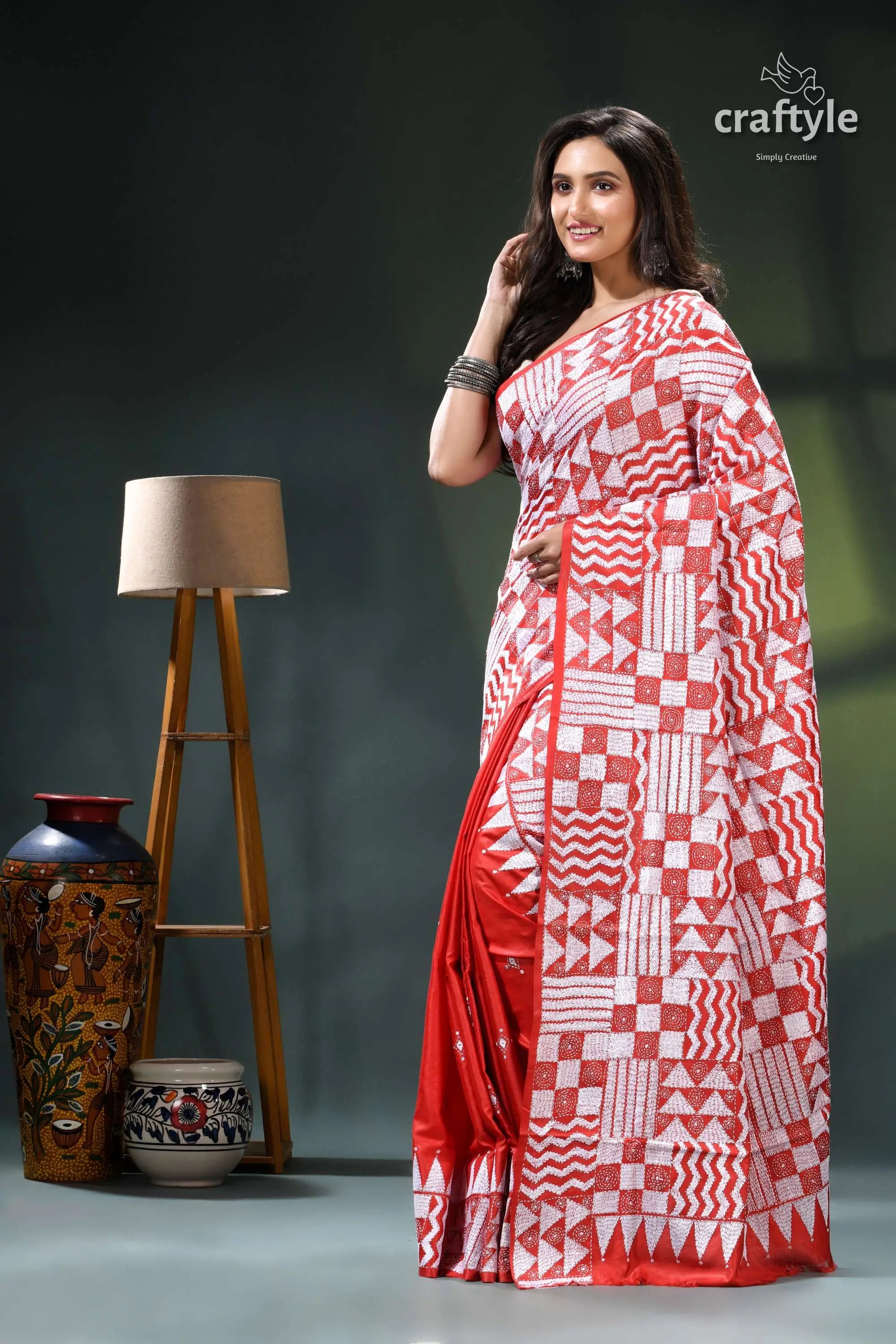 Geometric design bright red white thread silk kantha stitch saree red white geometric patterned saree 3