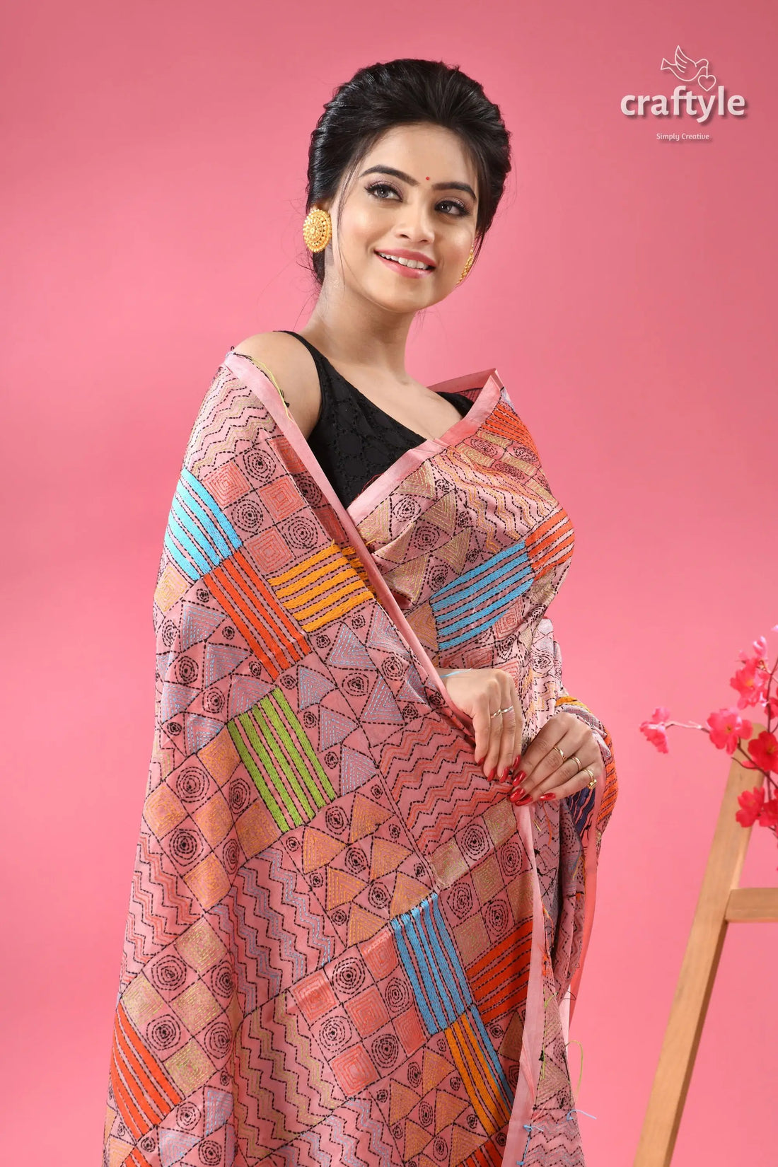 Geometric pattern blossom silk kantha saree party wear woman light pink patterned sari 2