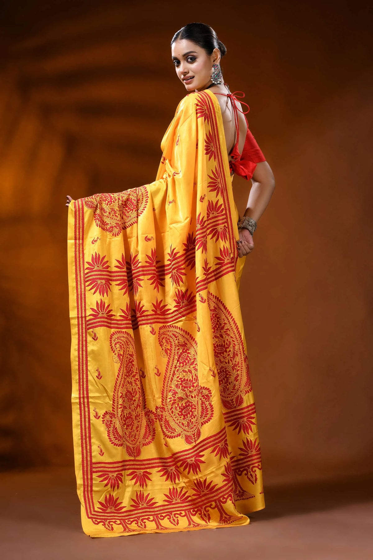 Golden yellow kantha silk saree with red paisley ethnic design 5