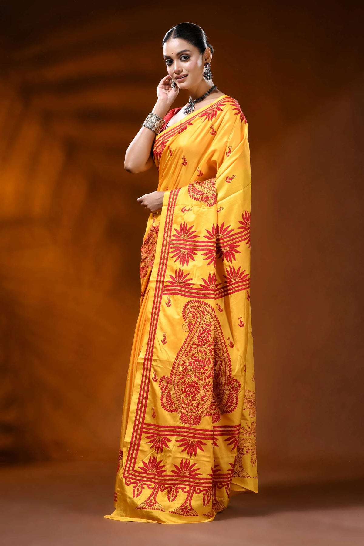 Golden yellow kantha silk saree with red paisley ethnic design 3
