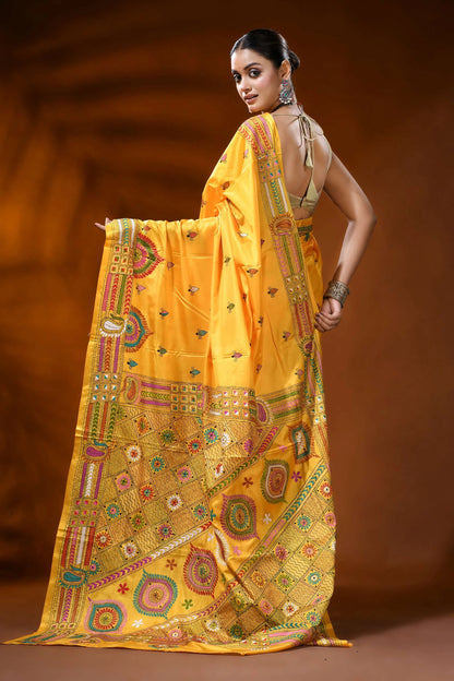Golden yellow silk kantha stitch saree with handcrafted ethnic design 5