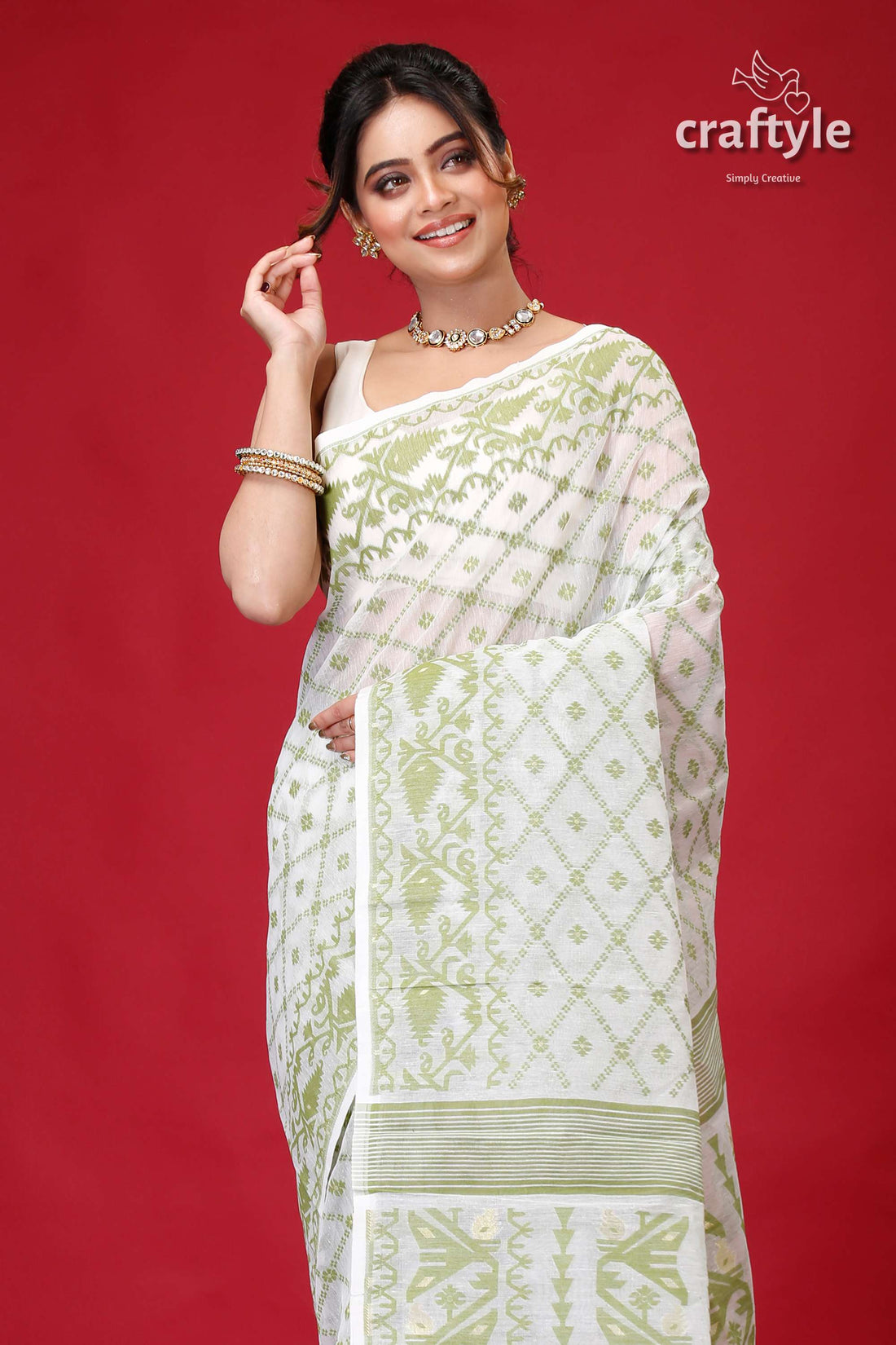 Green White Elegant Jamdani Saree for Women-Craftyle