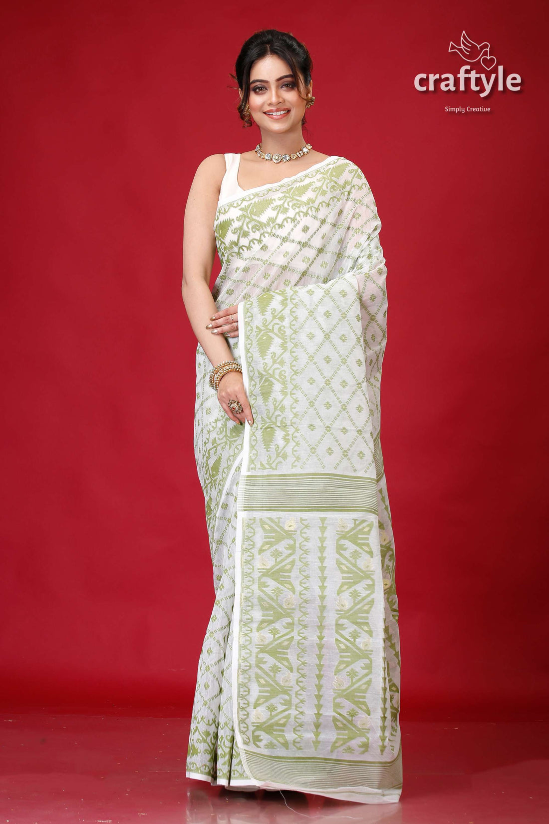 Green White Elegant Jamdani Saree for Women-Craftyle