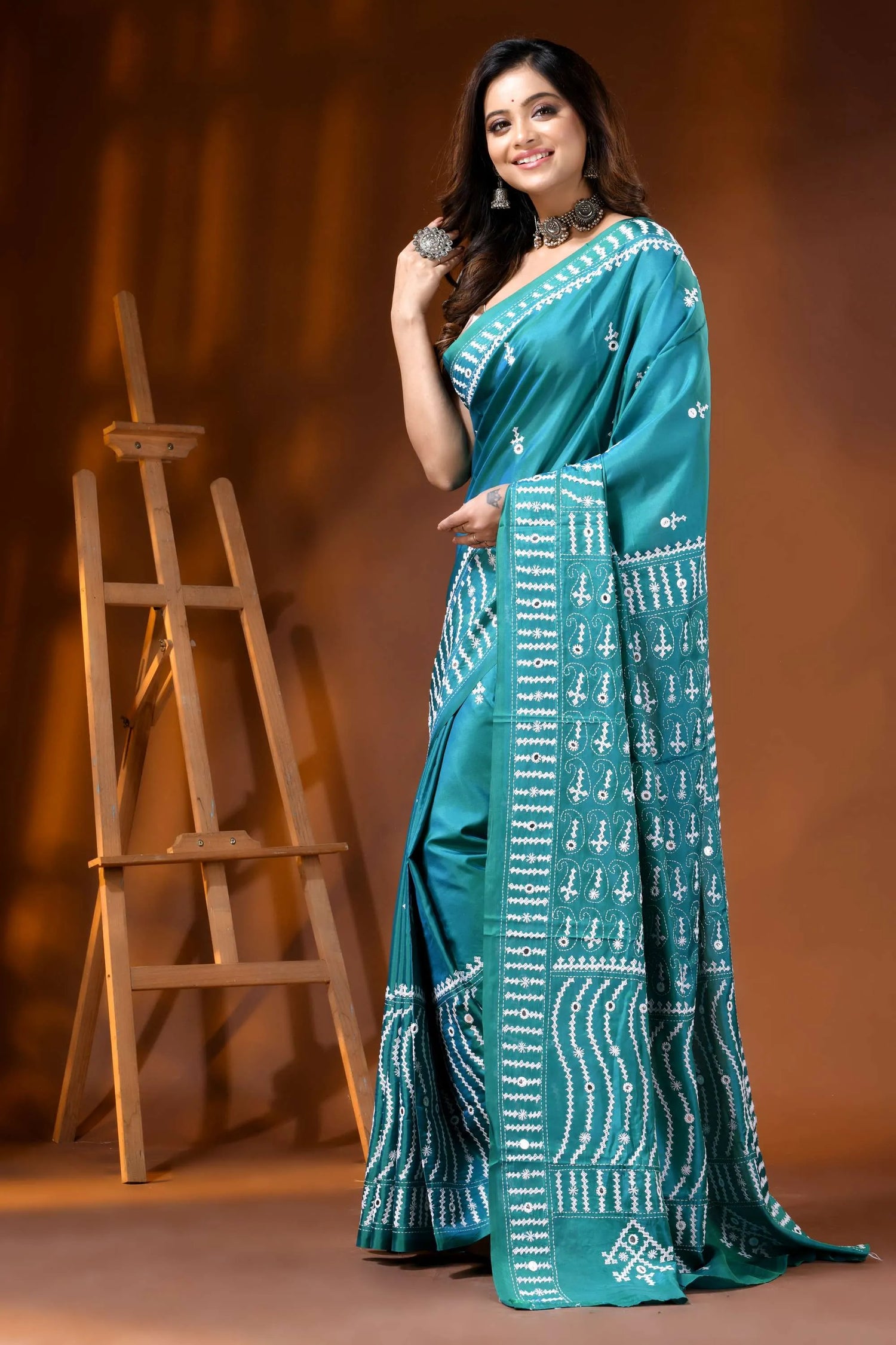 Greenish blue silk gujarati stitch saree with hand embroidered mirror work 3