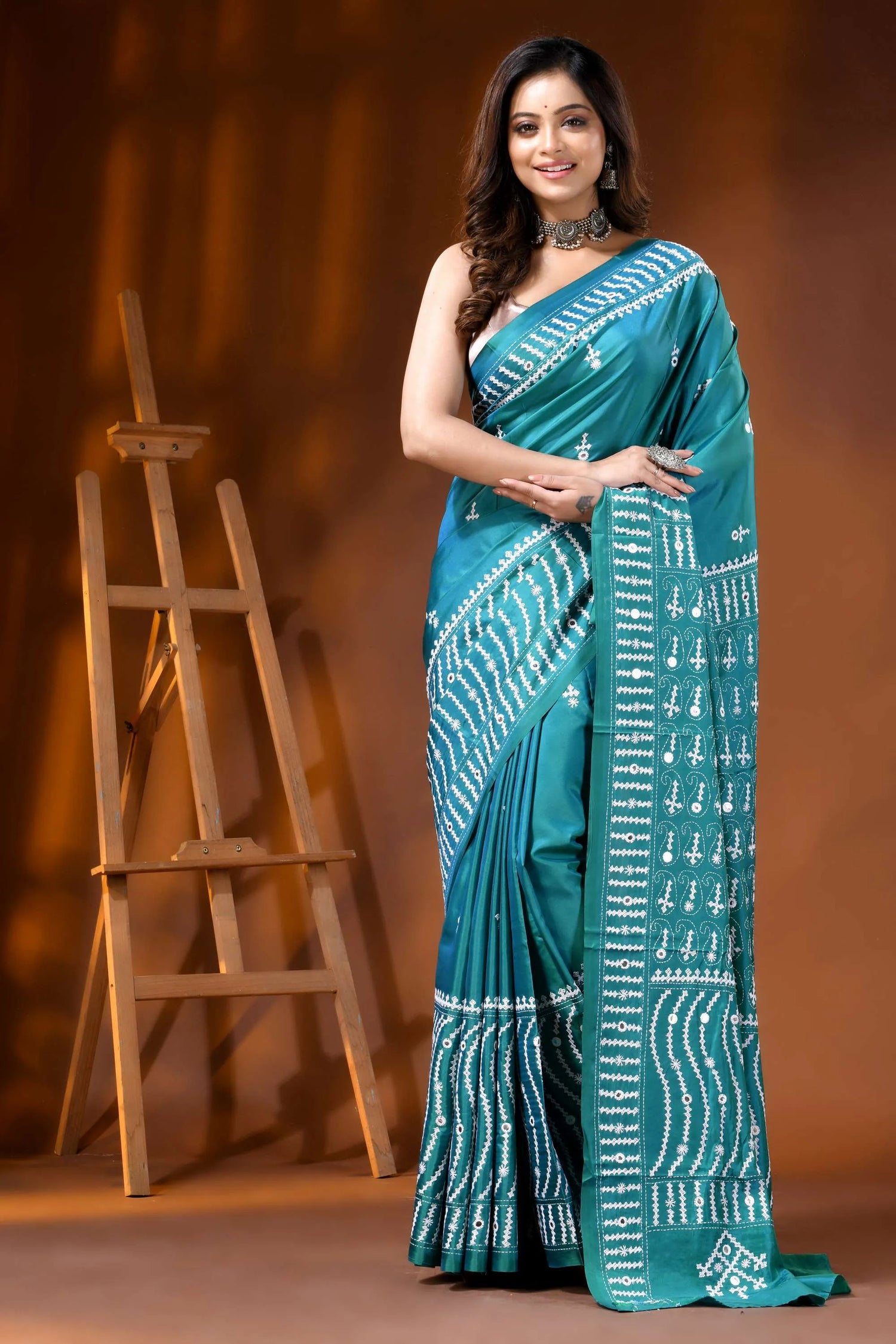 Greenish blue silk gujarati stitch saree with hand embroidered mirror work 6