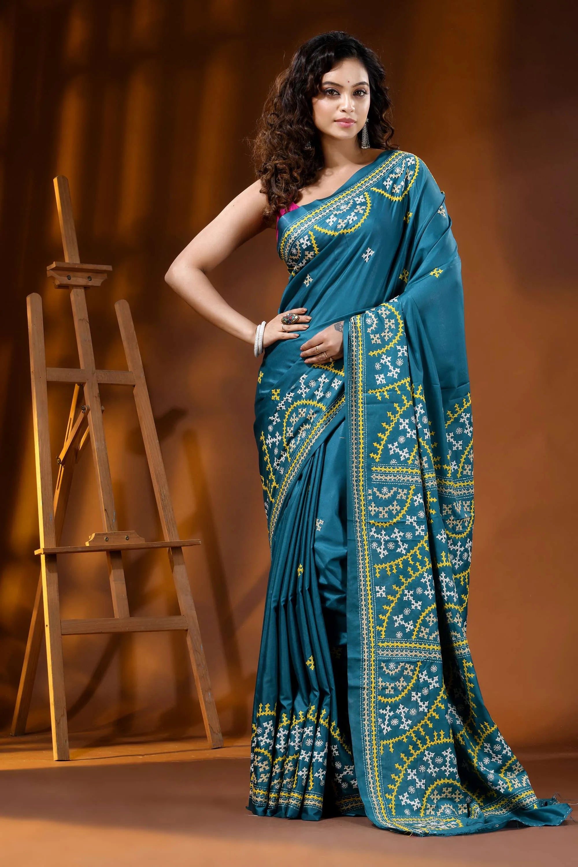 Greenish blue silk gujarati stitch saree with multicolor ethnic design 6