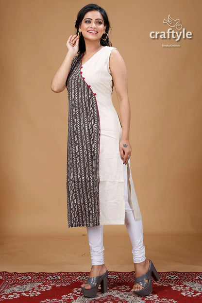 Grey and white cotton dabu print kantha kurti sleeveless white patterned kurta 4