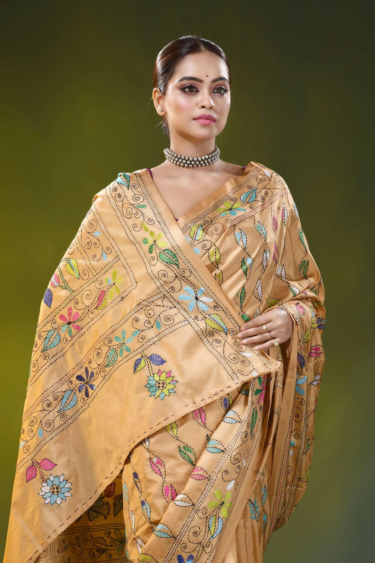 Hand embroidered beige sand silk kantha saree floral vine motif 2