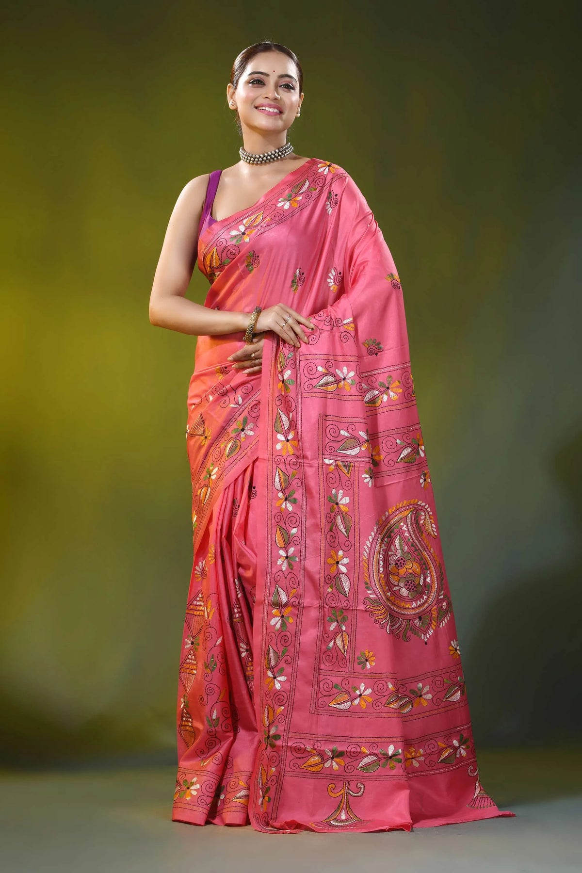 Hand embroidered blush pink silk kantha saree with paisley motif 7