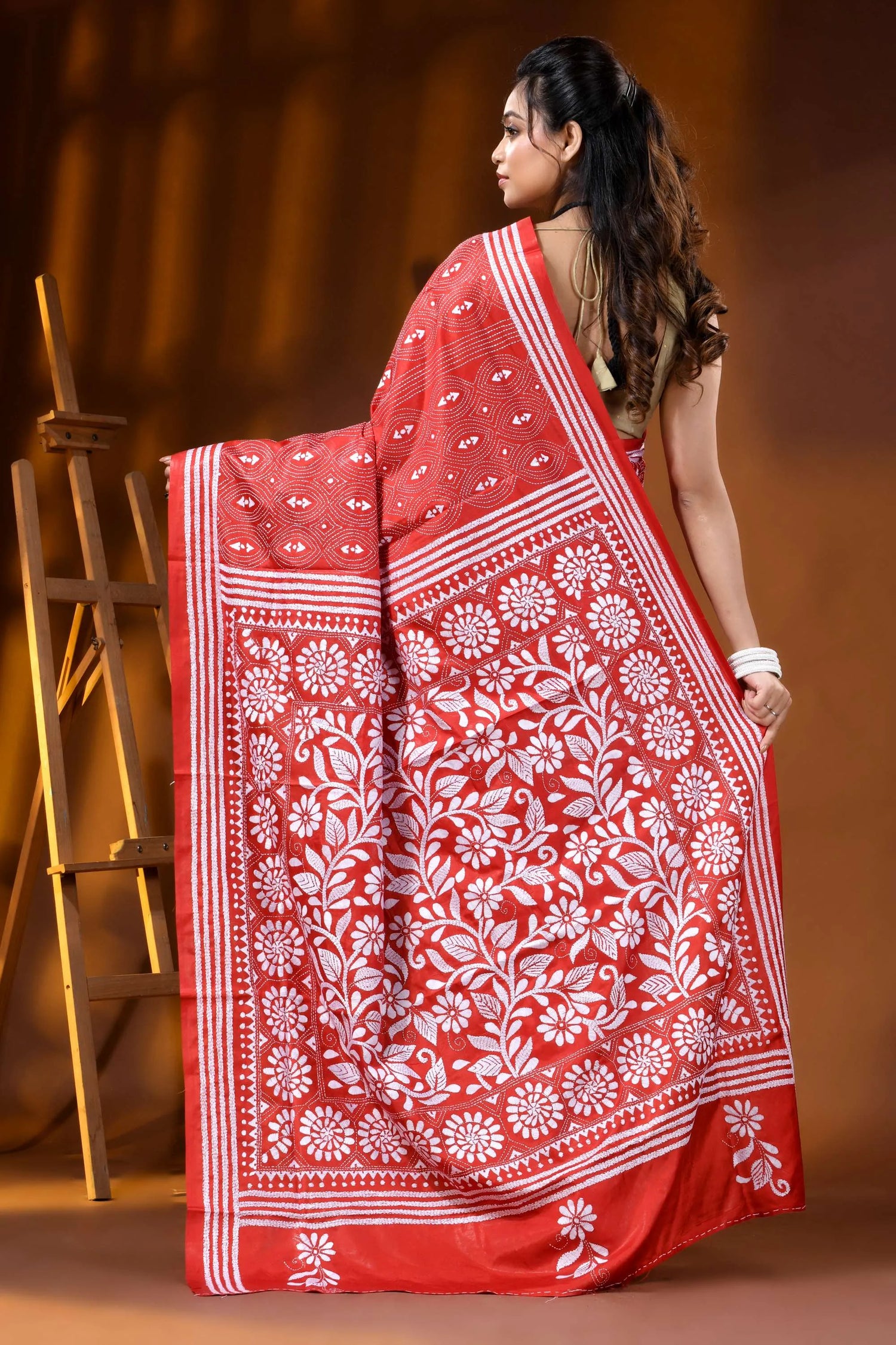 Hand embroidered floral motif red kantha stitch silk saree 5