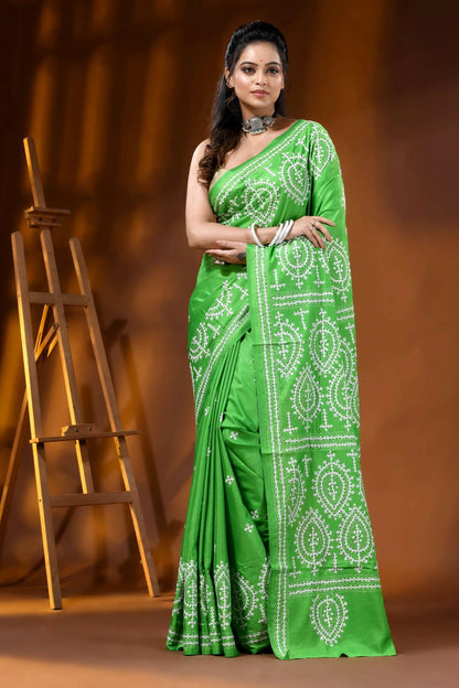 Hand embroidered leaf green silk kutch work saree with paisley motif 6