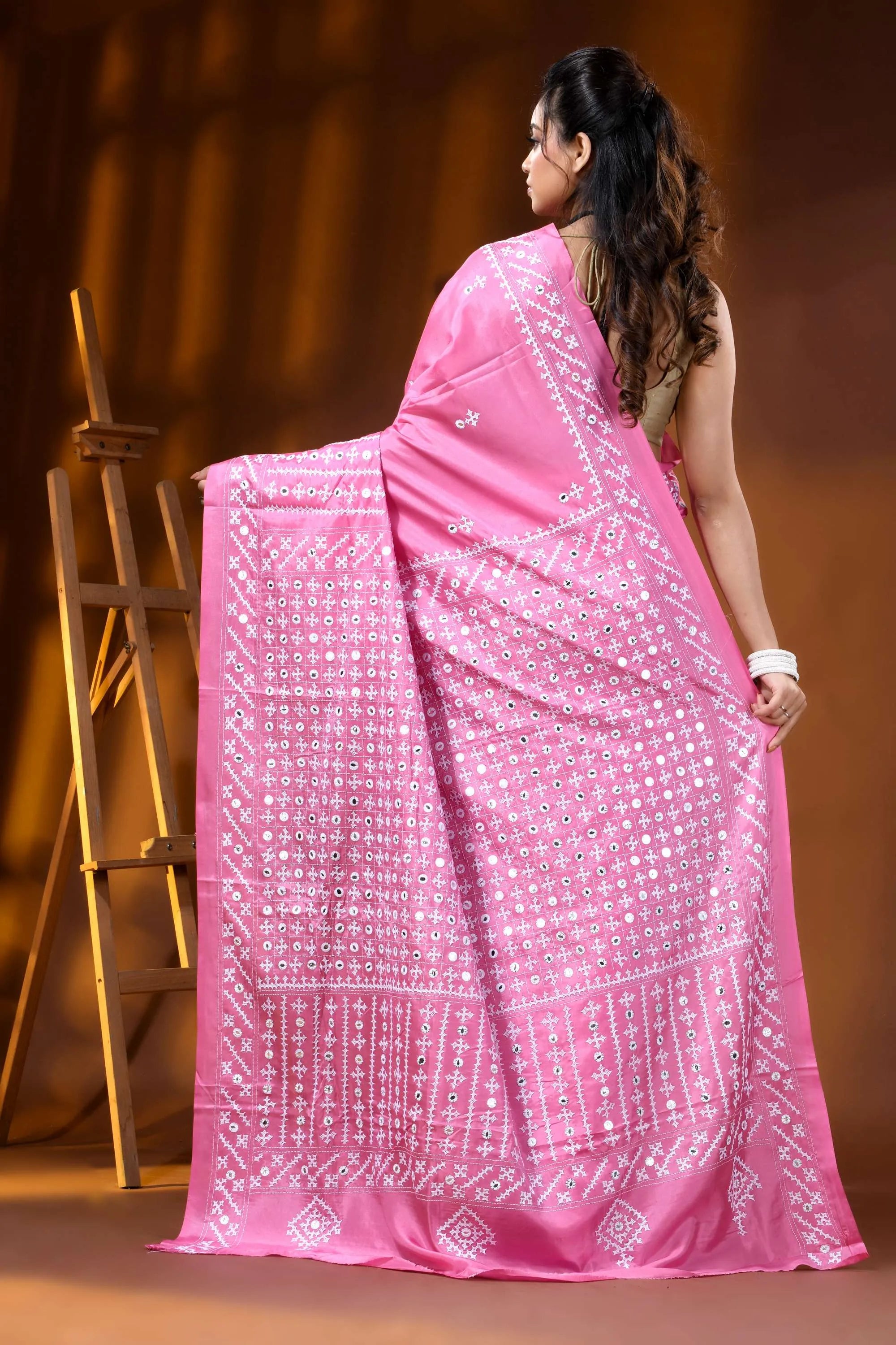 Hand embroidered pink silk gujarati stitch saree with mirror detailing 5