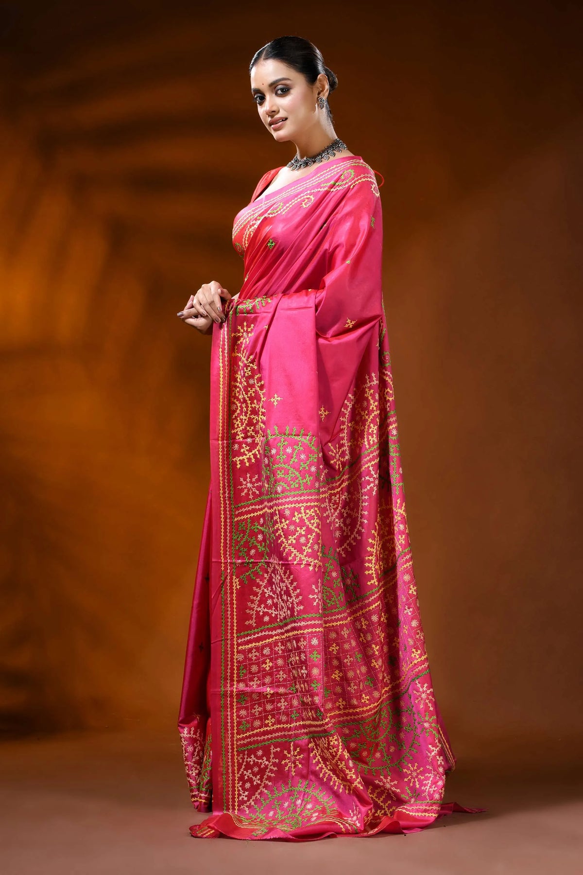 Hand embroidered rani pink kutch work silk saree - floral design 3