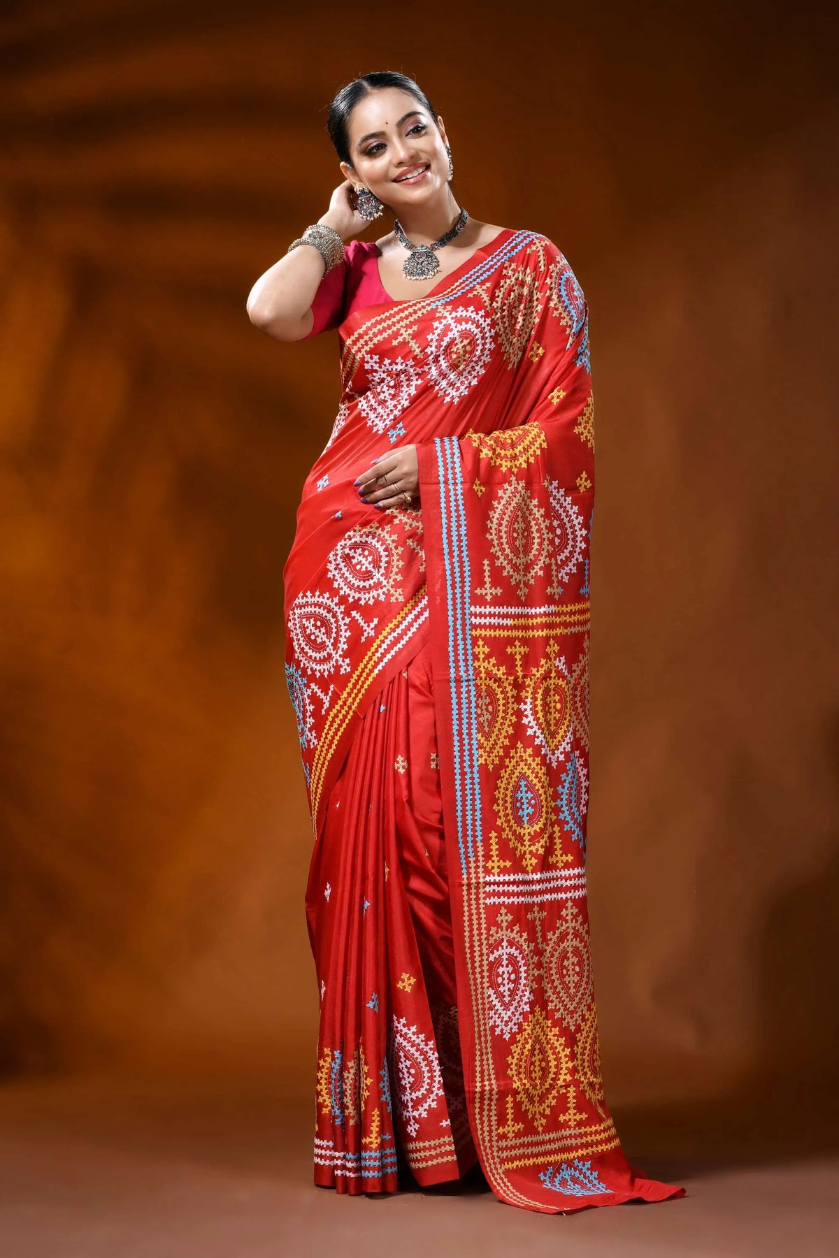 Hand embroidered scarlet red silk kutch work saree - paisley motifs 6