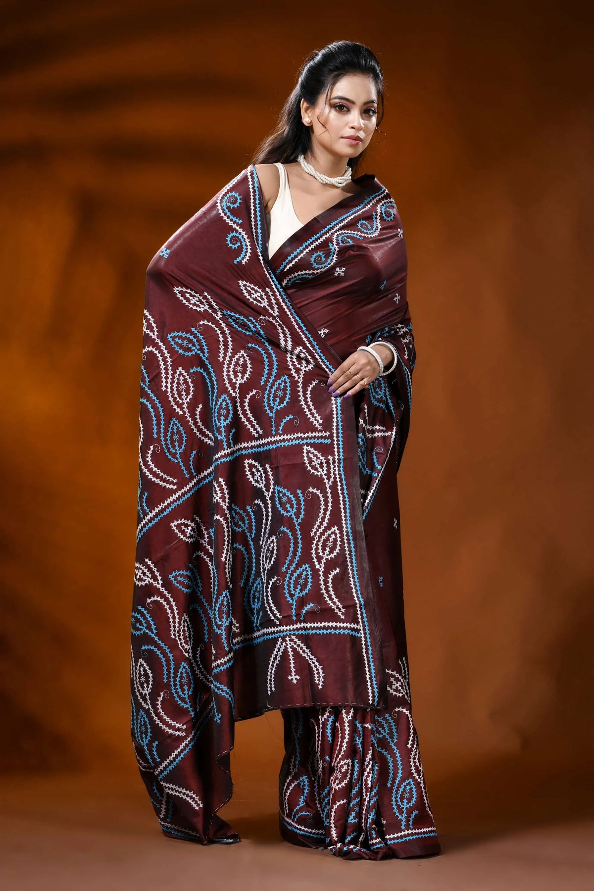 Hand embroidered wine silk kutch work saree with leafy floral design 4