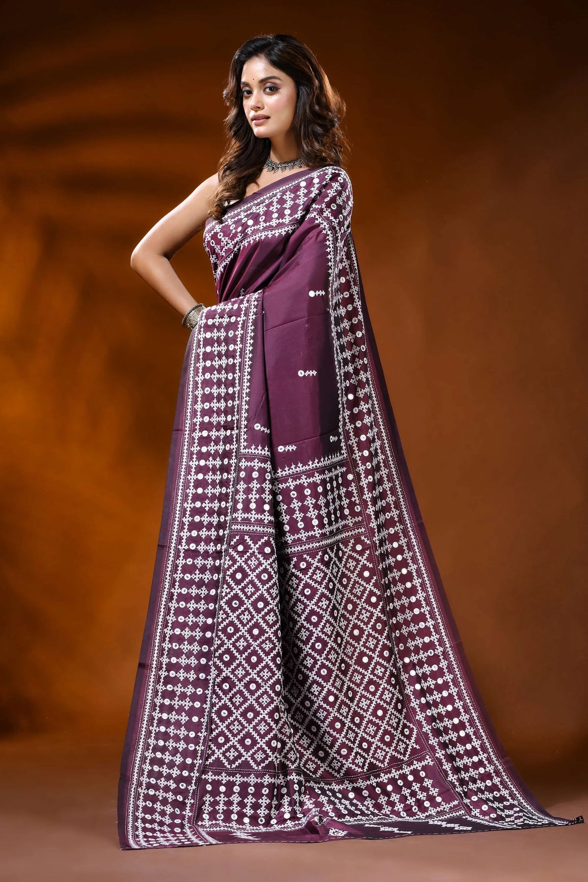 Handcrafted berry purple kutch work silk saree with mirror detailing 3