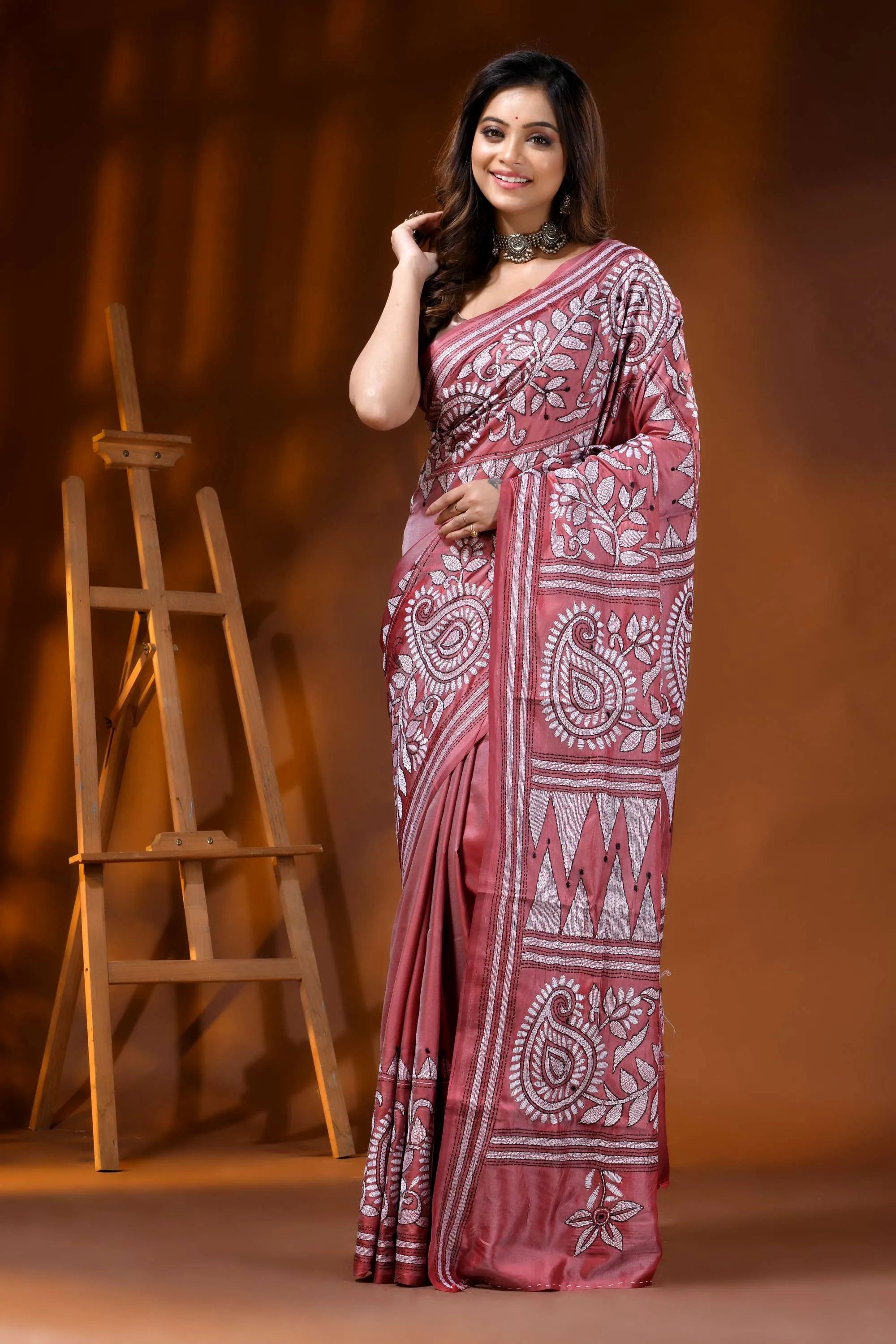 Handcrafted dusty pink kantha embroidery silk saree paisley motif 6