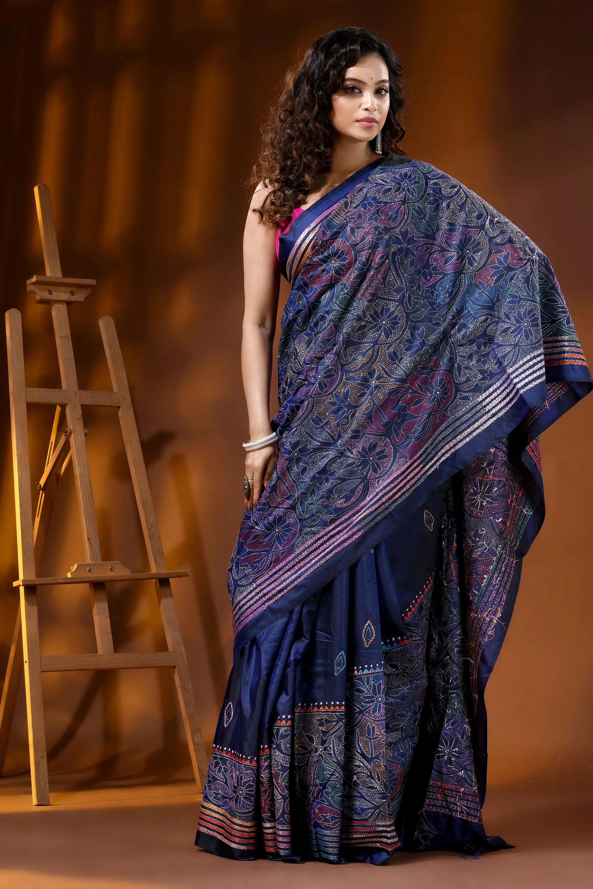 Handcrafted floral design navy blue kantha embroidery silk saree - reverse stitch 4