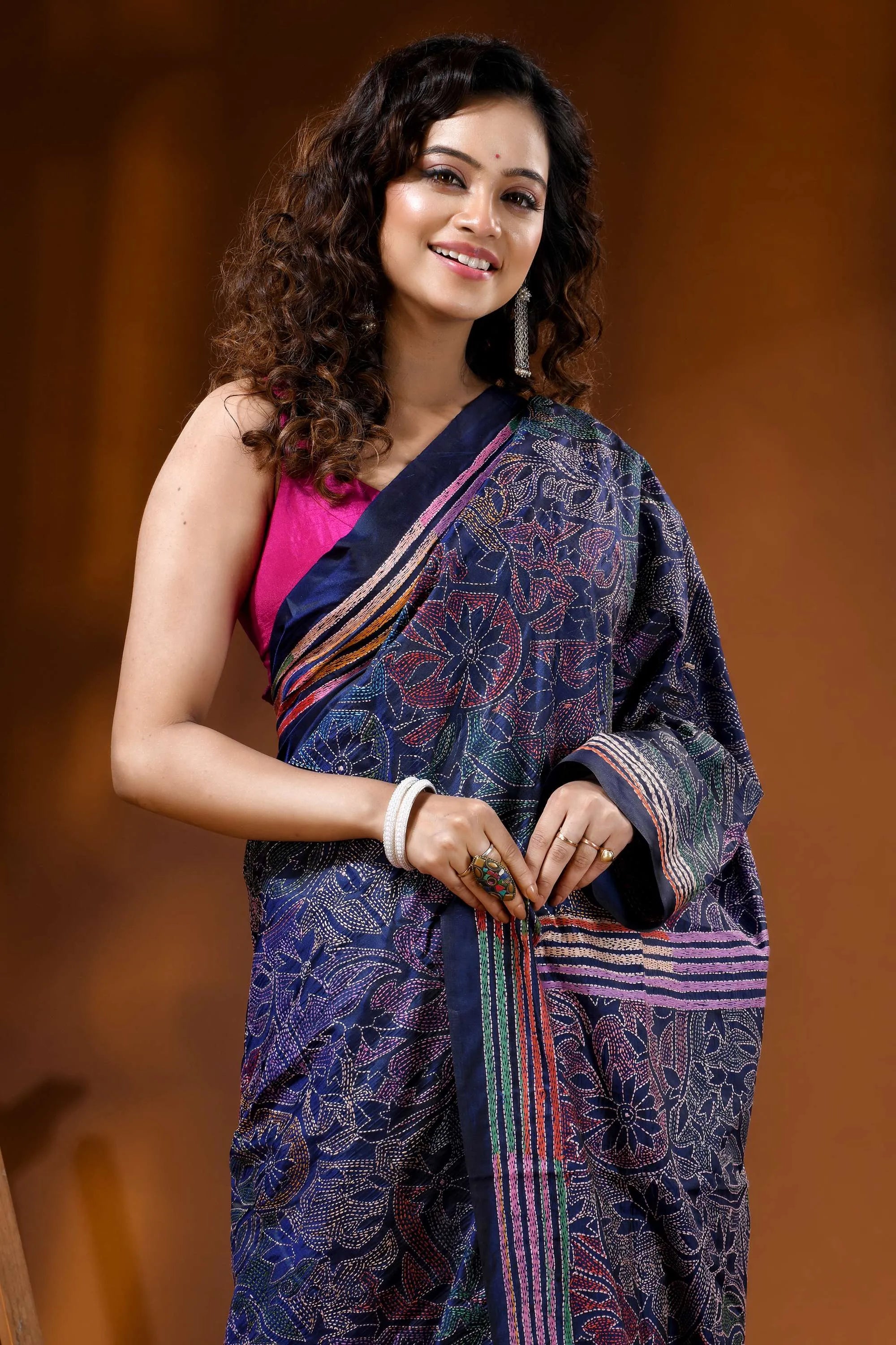 Handcrafted floral design navy blue kantha embroidery silk saree - reverse stitch 2