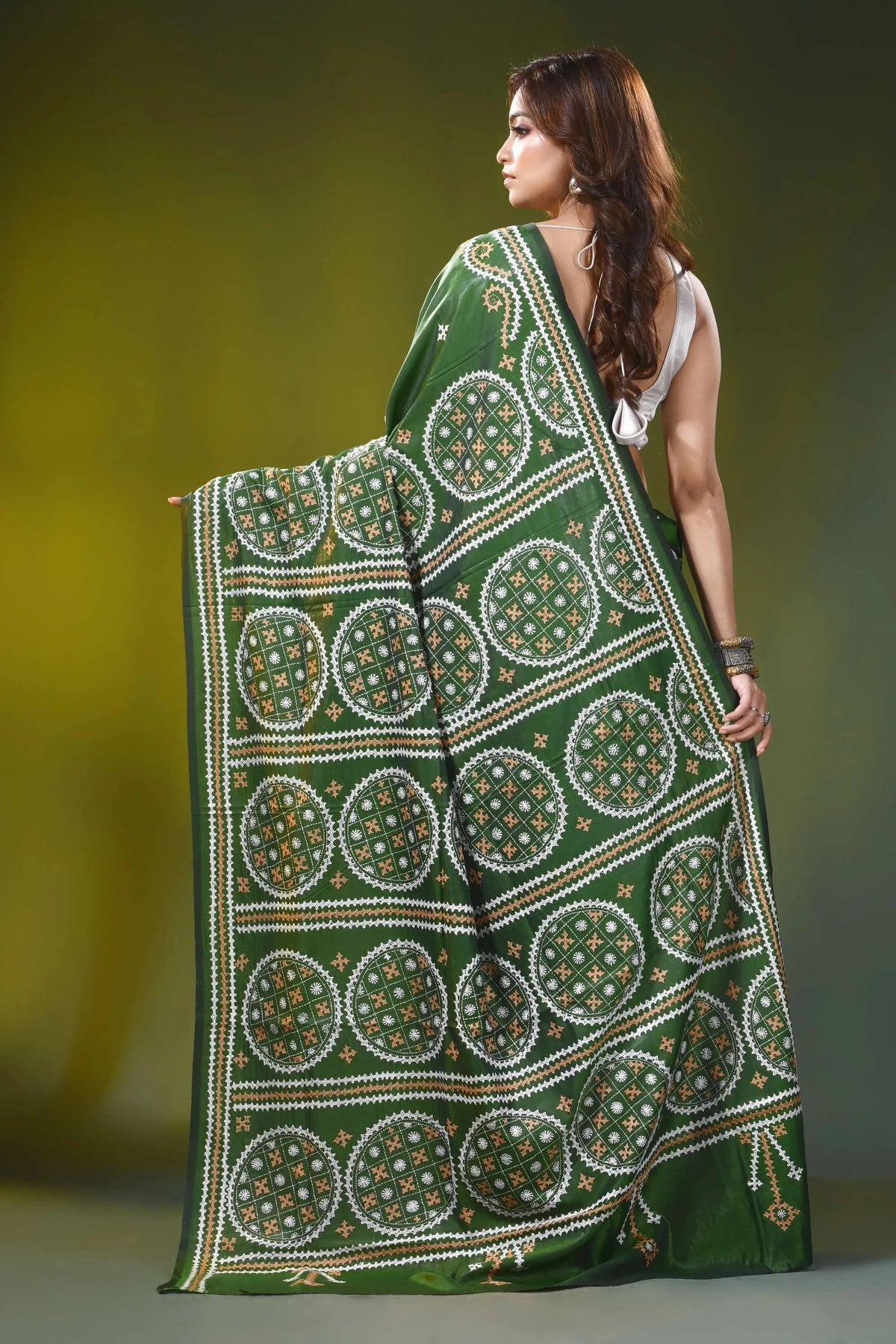Handcrafted forest green circular motif kutch embroidery silk saree 4