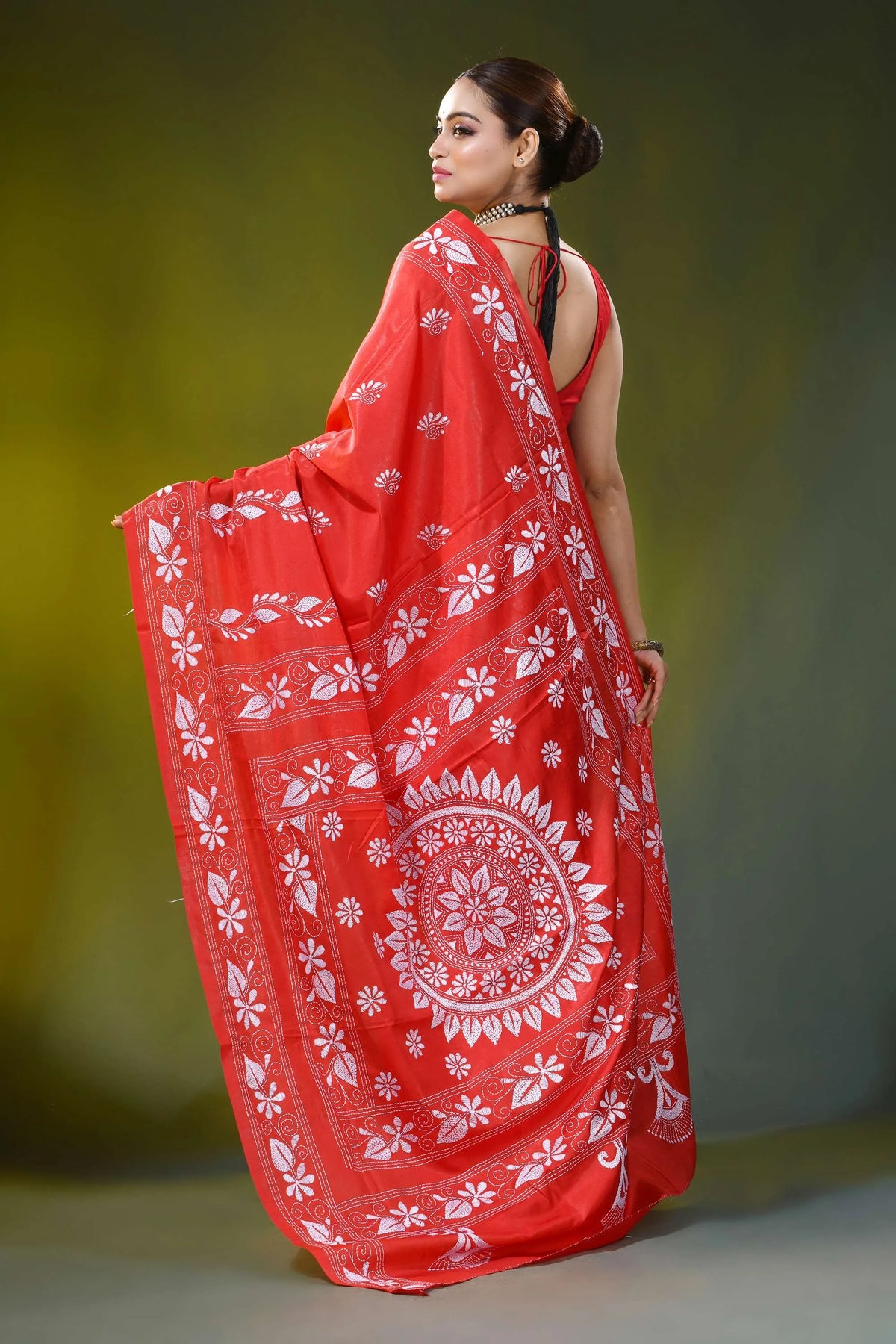 Handcrafted lava red silk kantha saree with mandala floral motif 5