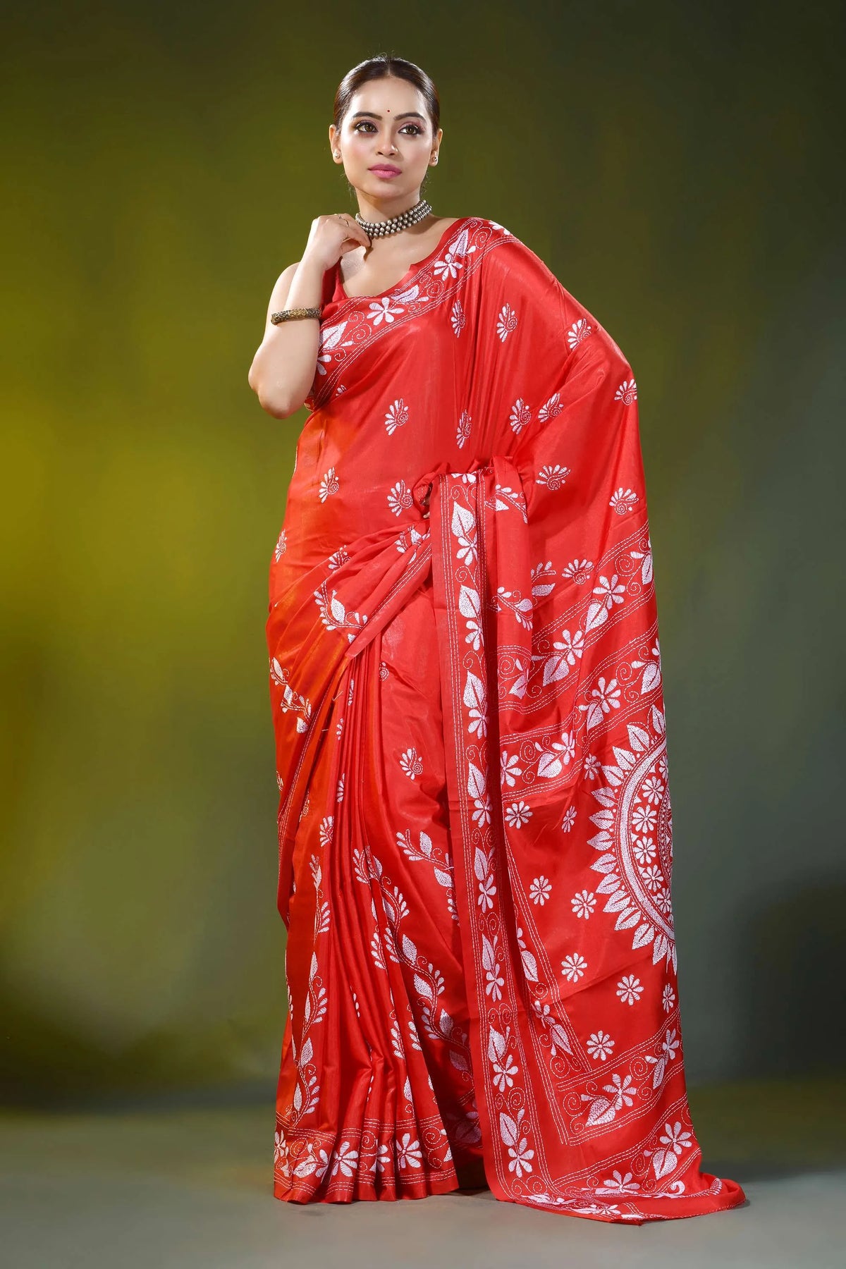 Handcrafted lava red silk kantha saree with mandala floral motif 7