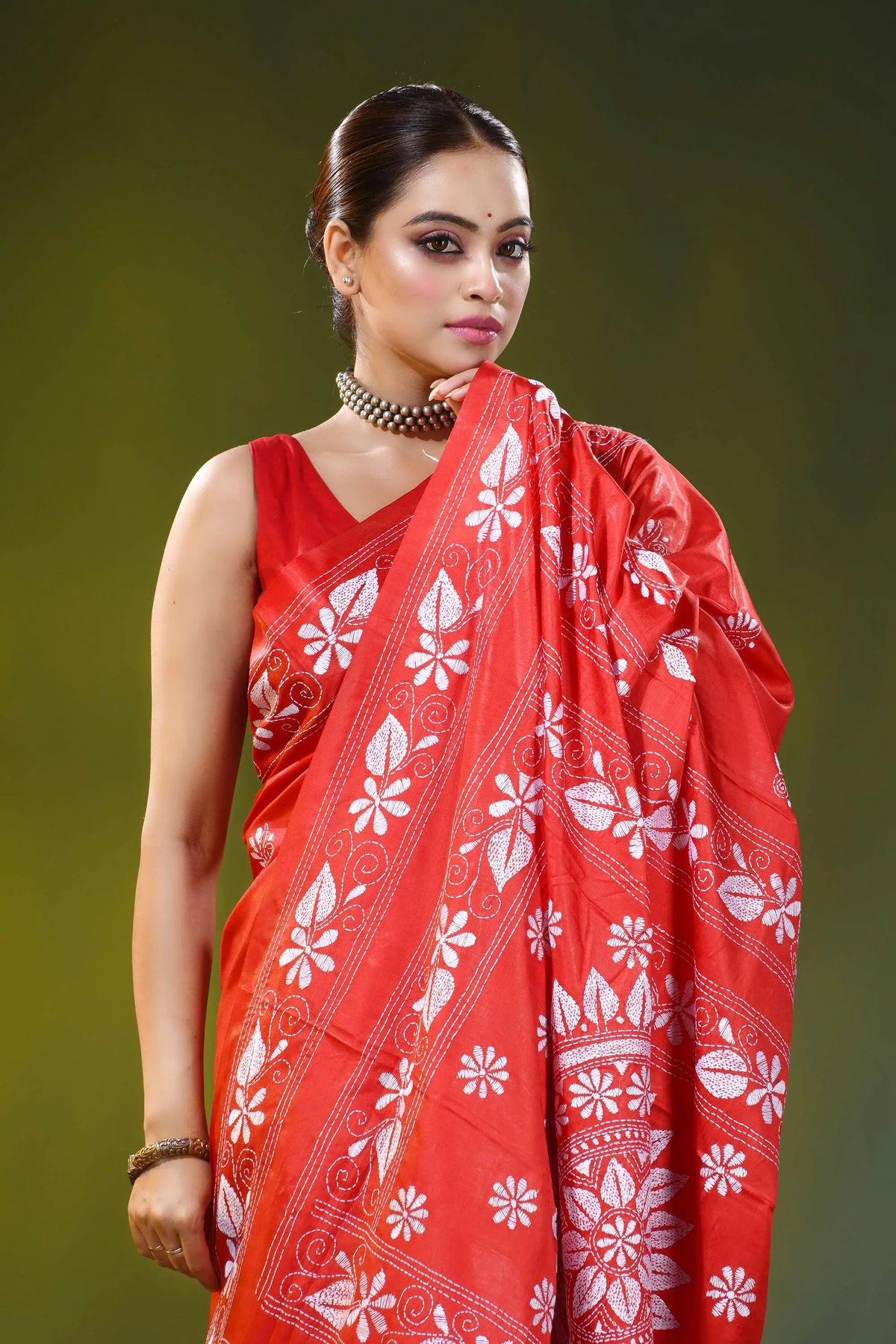 Handcrafted lava red silk kantha saree with mandala floral motif 2