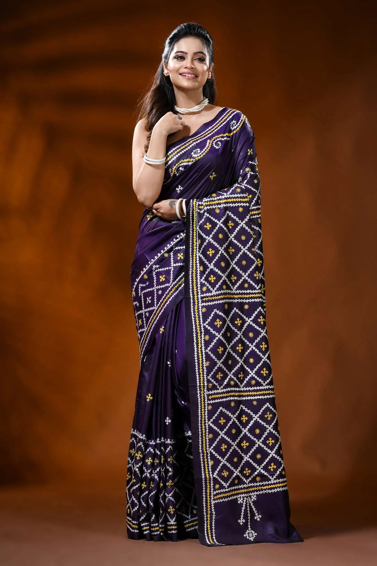 Handcrafted midnight purple gujarati stitch silk saree - ethnic motifs 1